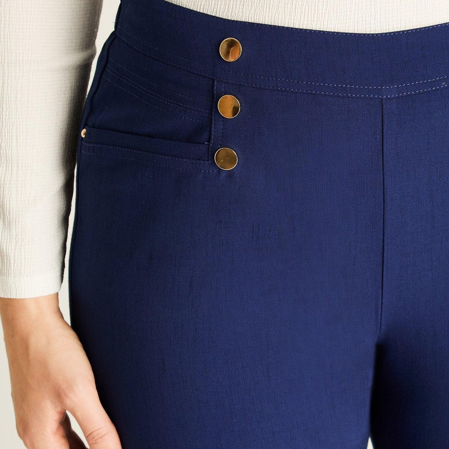 Pantalón Sport Azul con Botones Decorativos-1