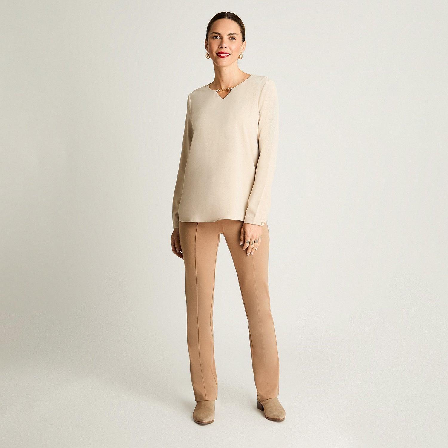 Blusa Manga Larga Con Aplicación En Escote Beige-3