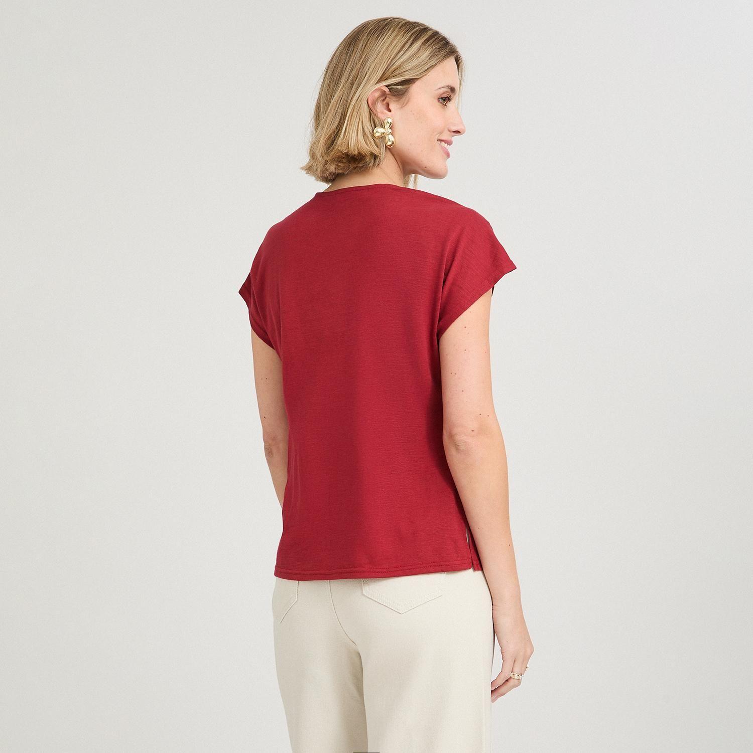 Polera Manga Corta con Aplicación en Escote Rojo-1