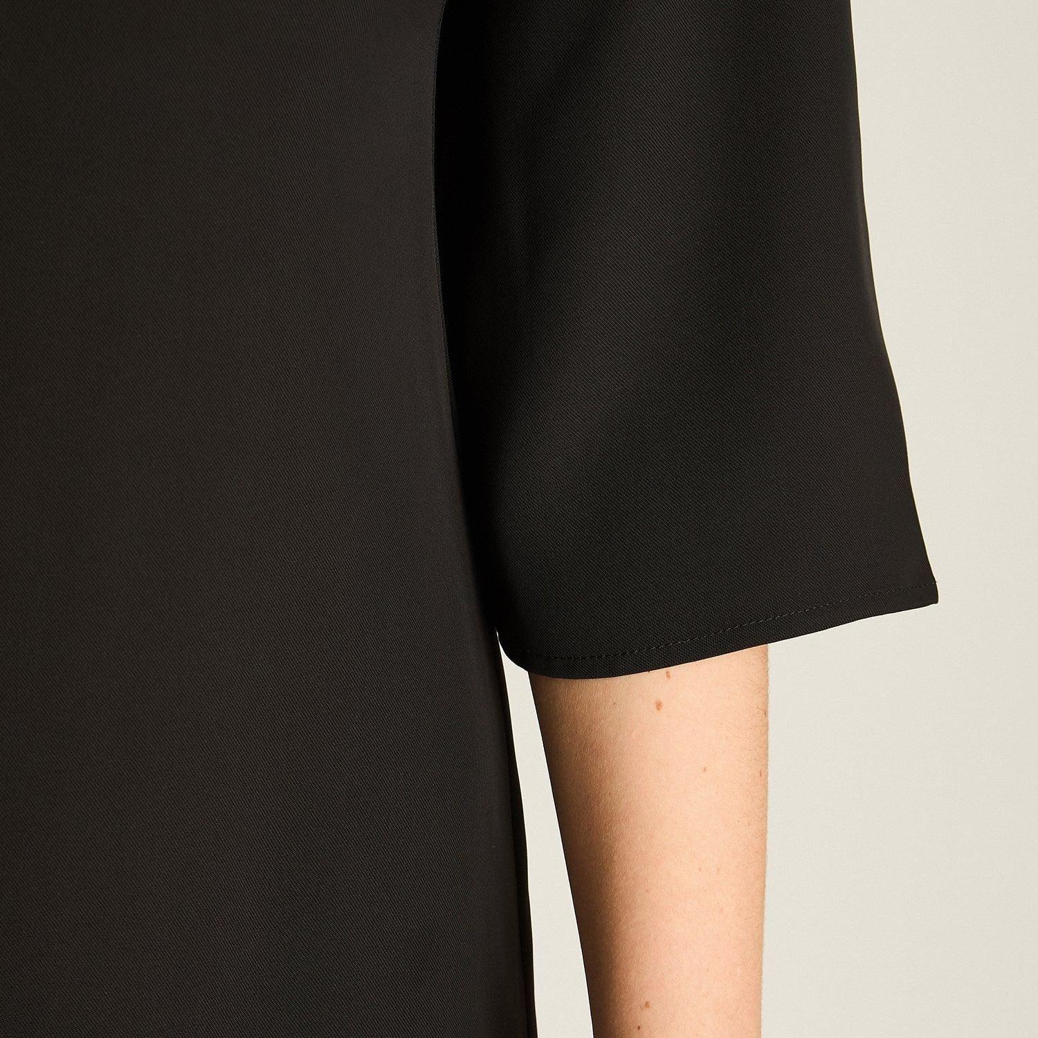 Vestido Midi Negro Manga 3/4 Clásico-2