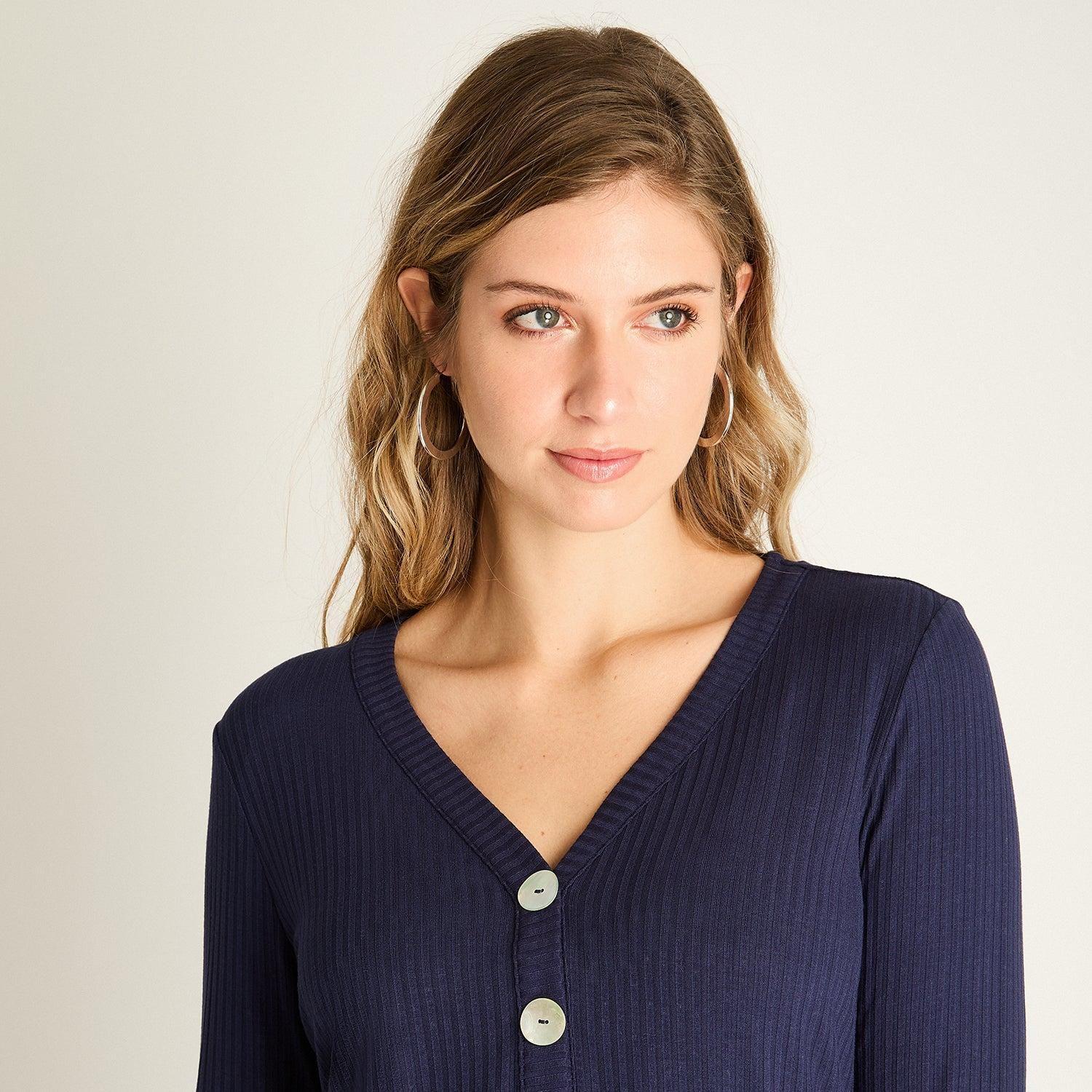 Polera Azul Escote V-2