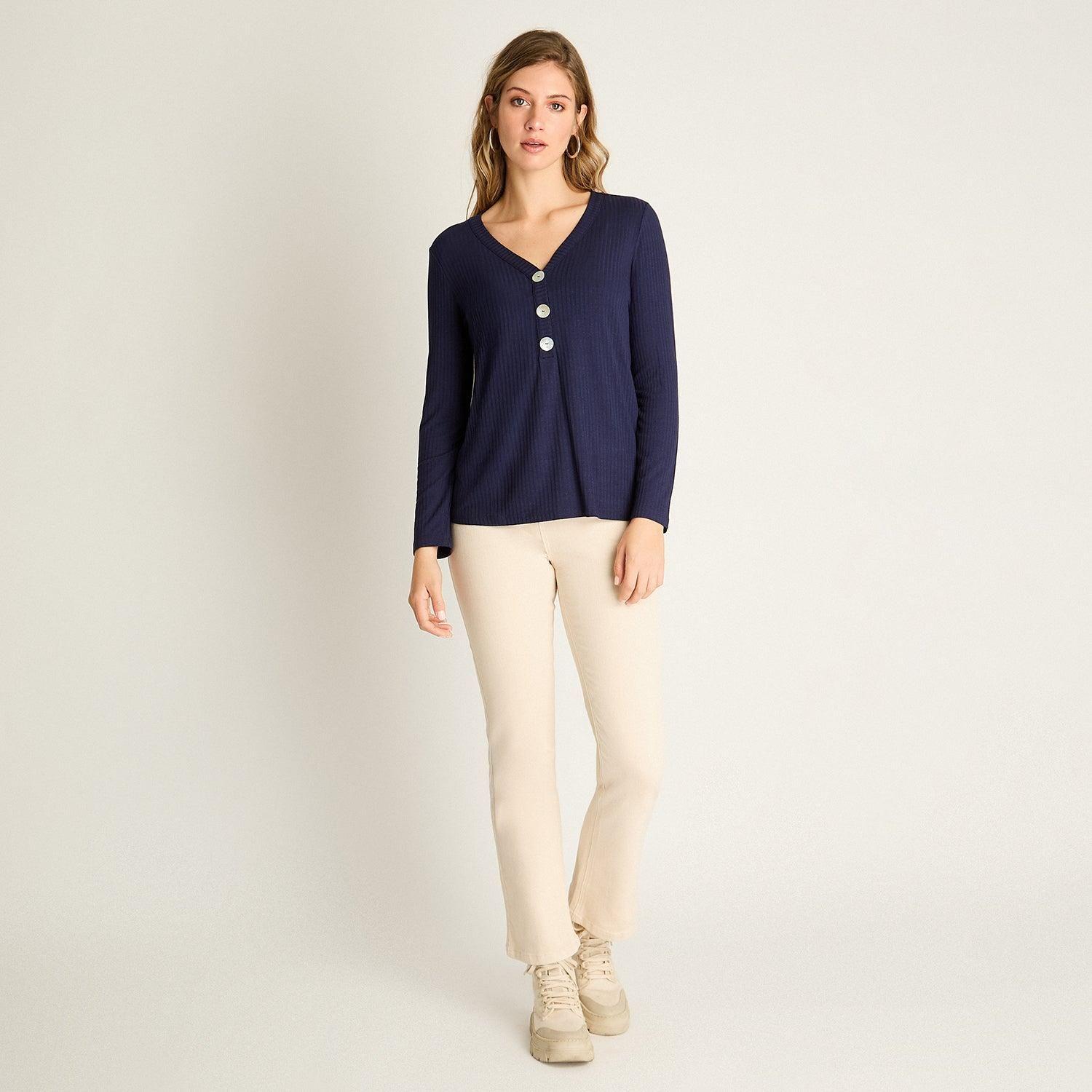 Polera Azul Escote V-3