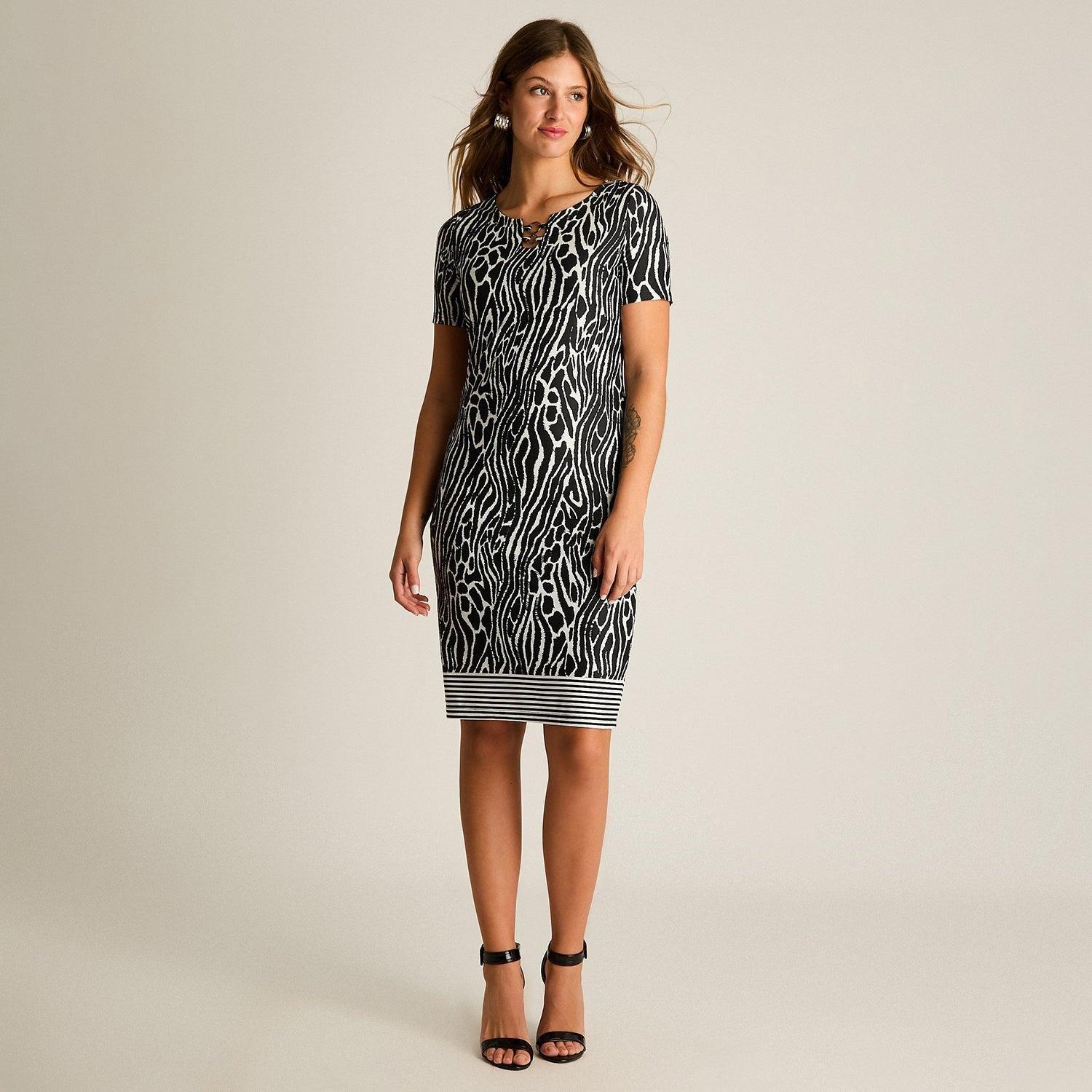 Vestido Corto Negro Estampado-3