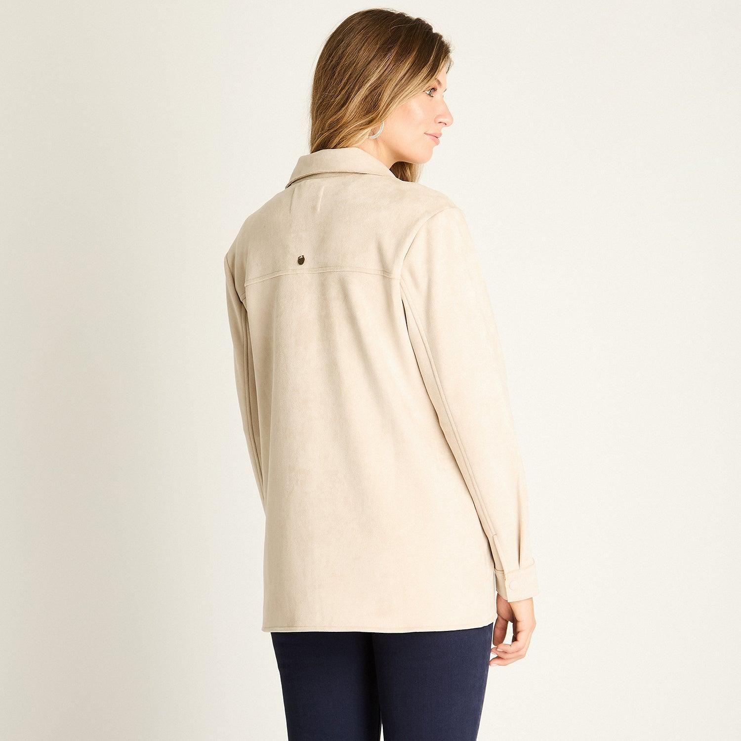 Casaca Beige Manga Larga Baja elasticidad Sin Forro Calce Normal-3