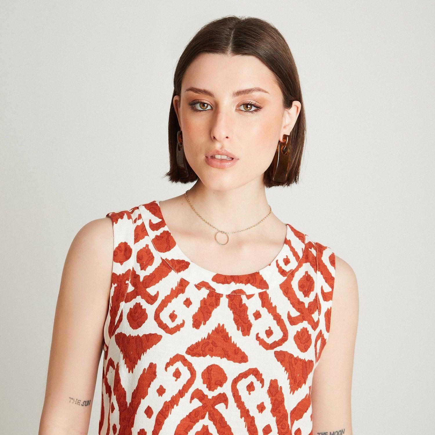 Blusa Terracota Sin Manga Liso y Estampado Cuello Redondo-2