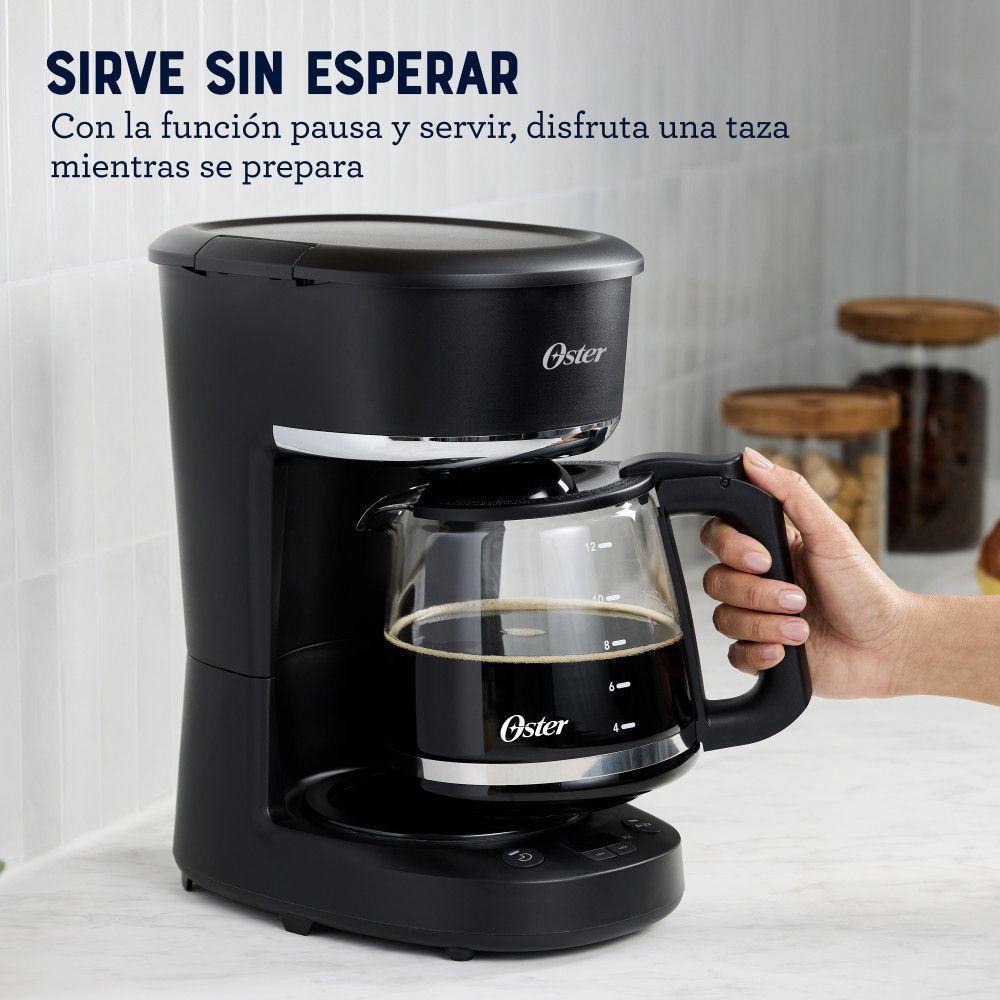 Cafetera Oster Programable Capacidad 12 Tazas BVSTDCP121B-5