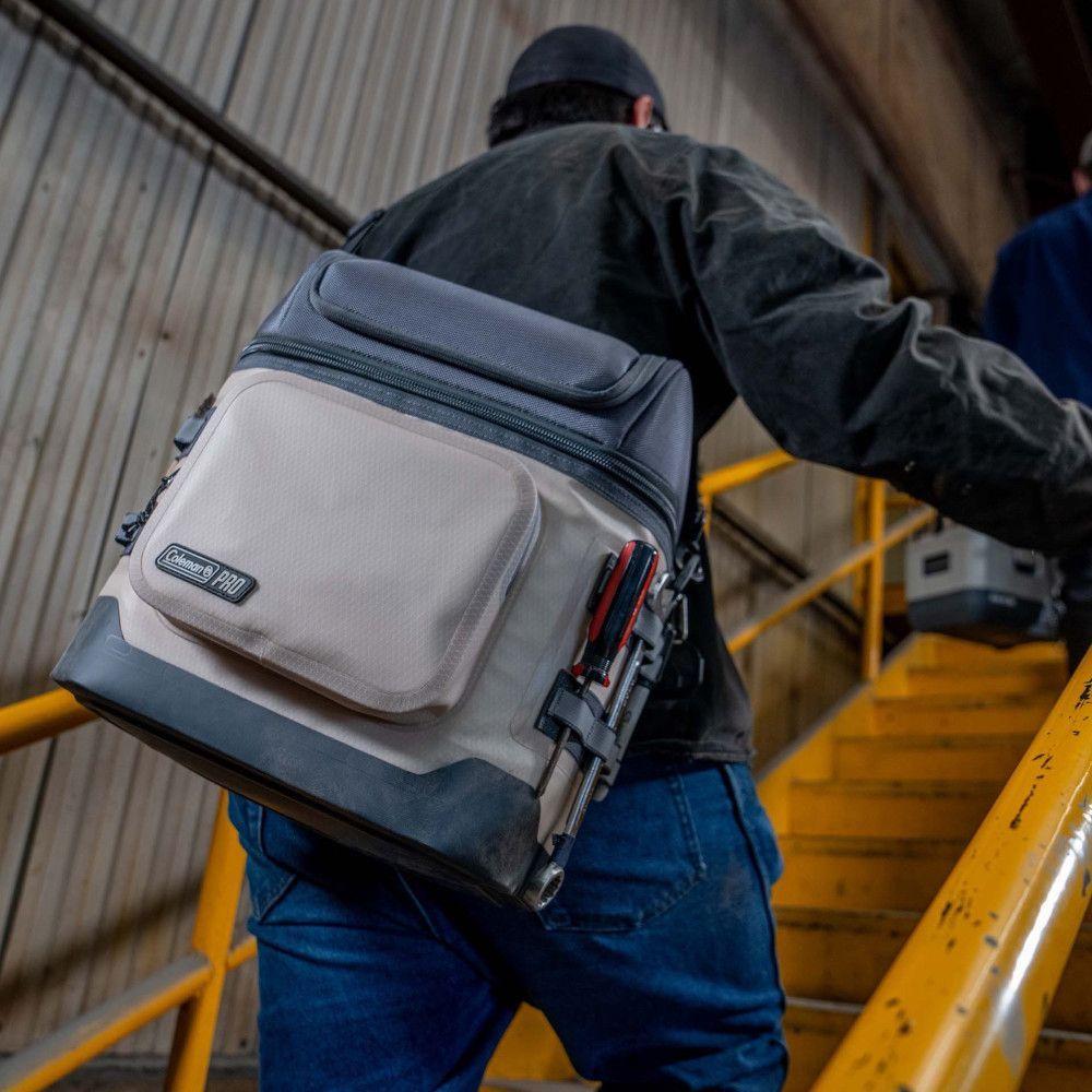 Soft Cooler Beige Coleman® 24 latas Portátil-6