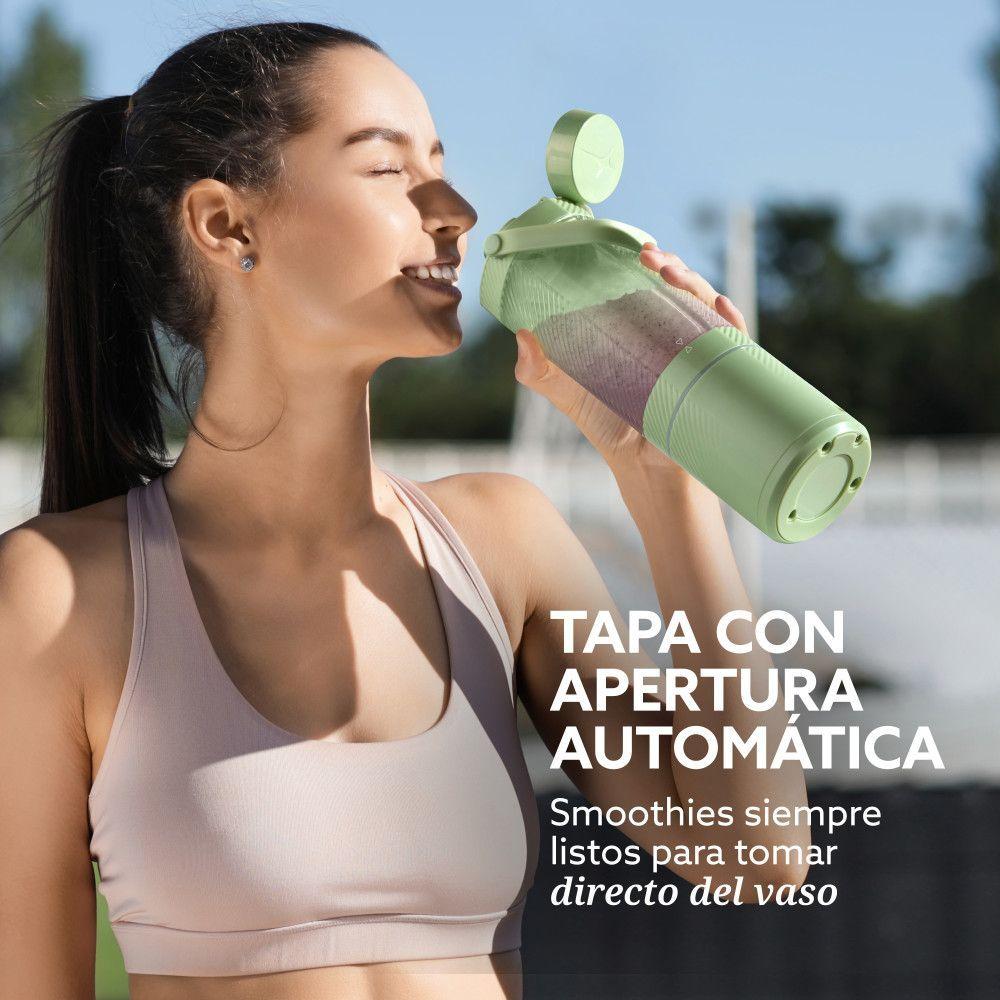 Licuadora Oster Portátil 590 ml Recargable Verde Blstgfpm20-4