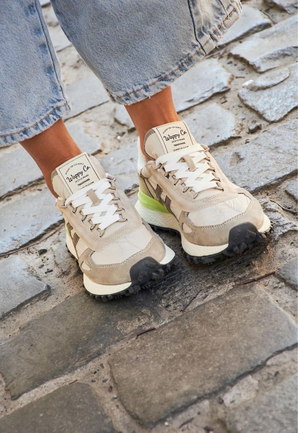 Zapatilla Urbana Mujer Chunky Taupe Wappy-4