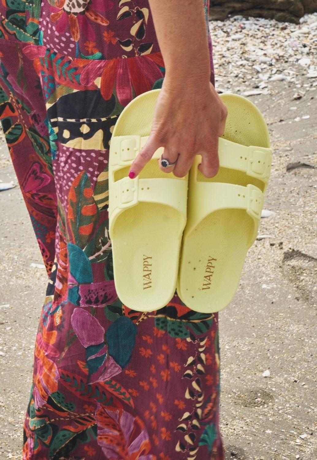 Sandalia Wappy Mujer Amarilla Resistente al Agua – Playa y Ciudad-2