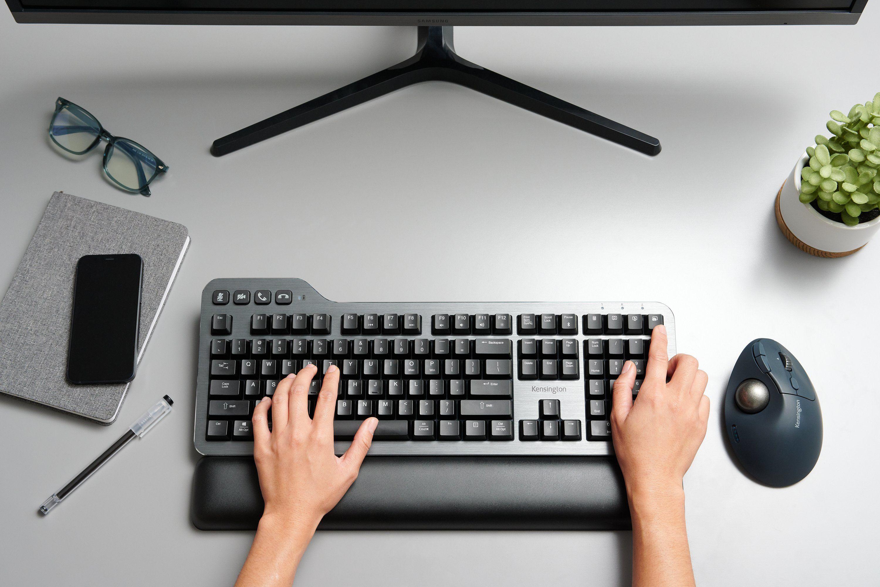 Trackball Mouse Pro Fit Ergo TB550 Recargable K72196WW-4