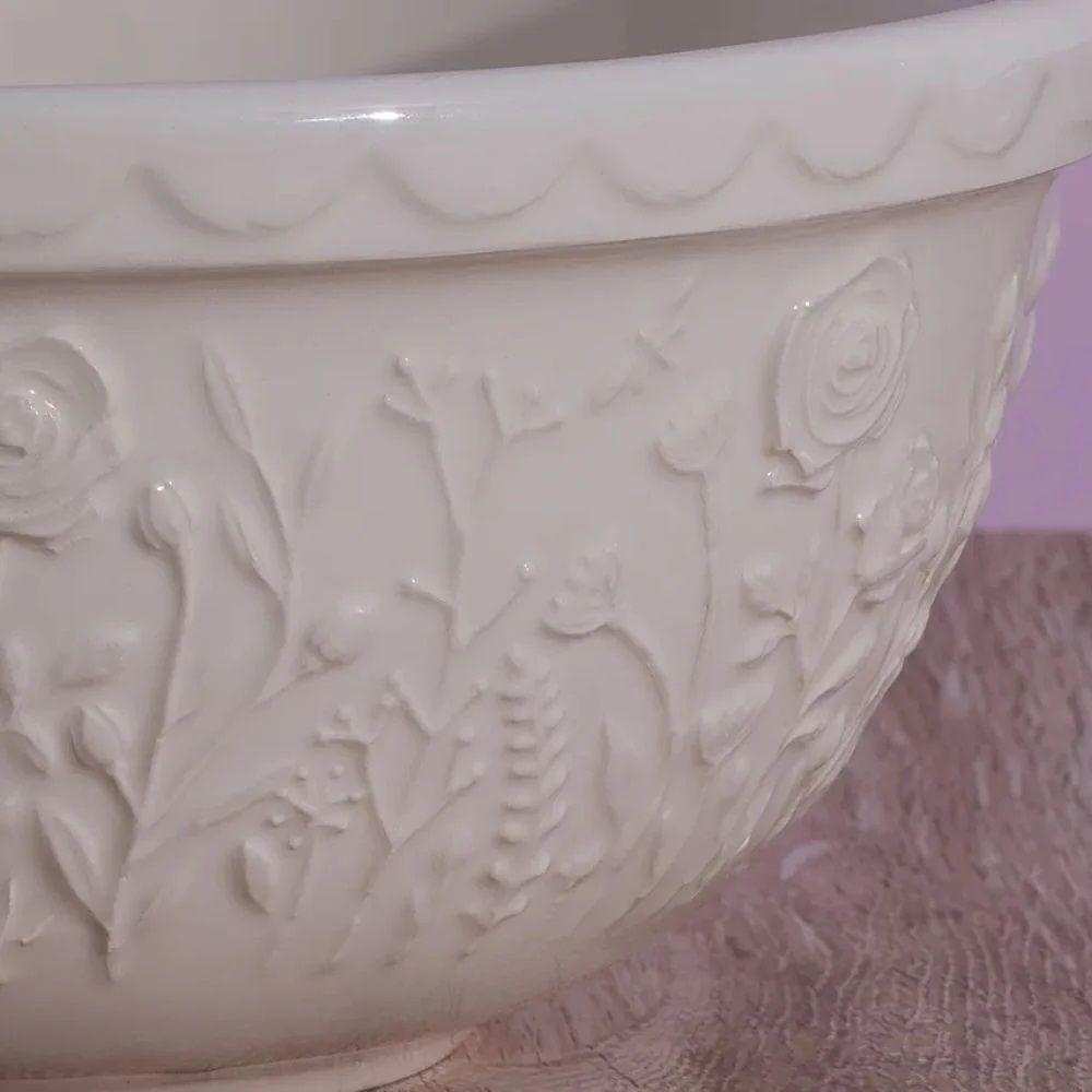 Bowl In The Meadow Rosas Crema 29cms-2