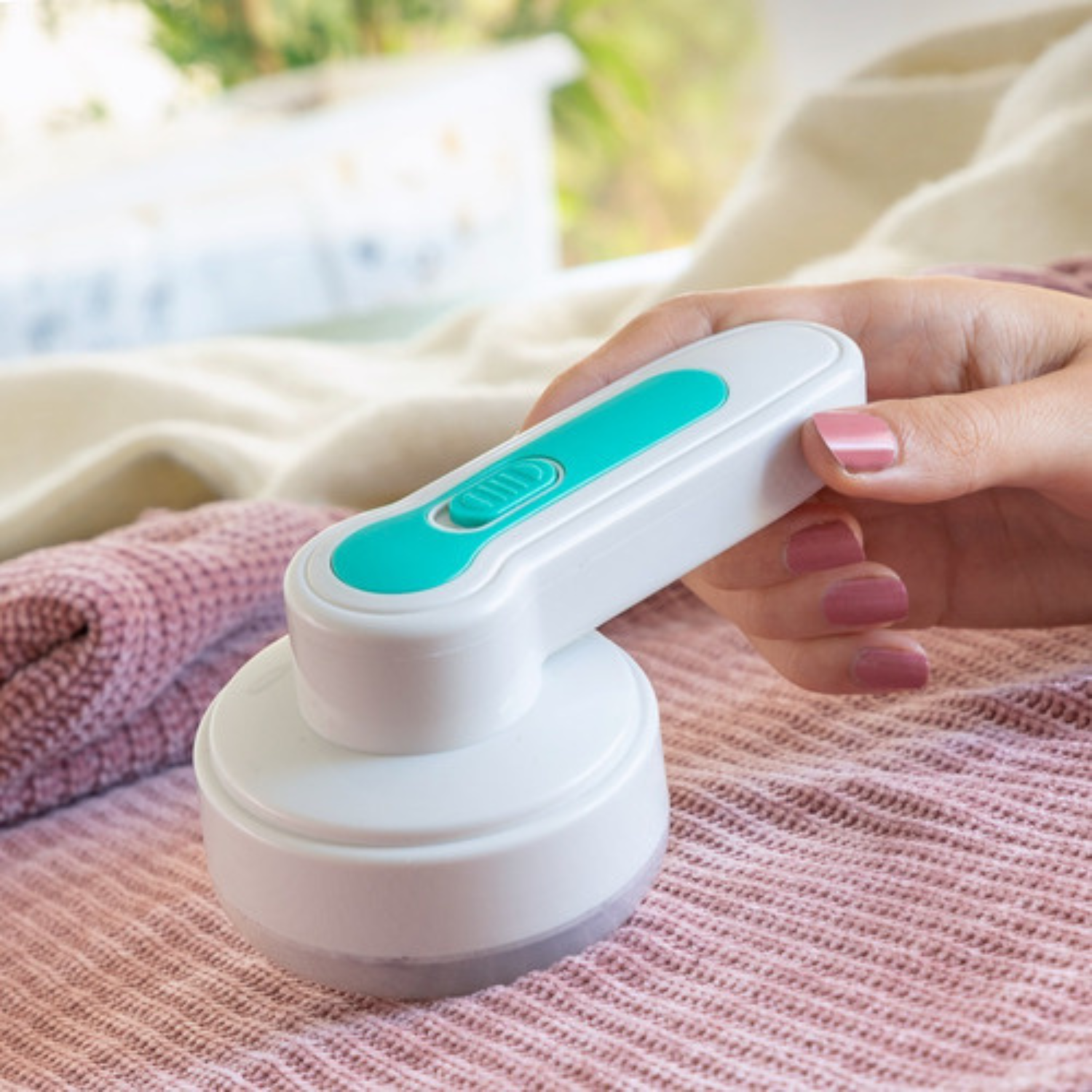 Quita Pelusas Eléctrico Recargable Innovagoods-2