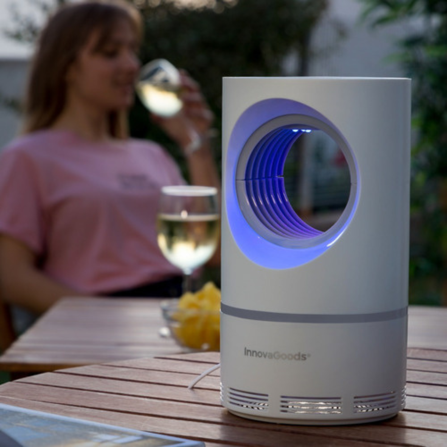 Lámpara Anti Mosquitos Por Succión Innovagoods-6