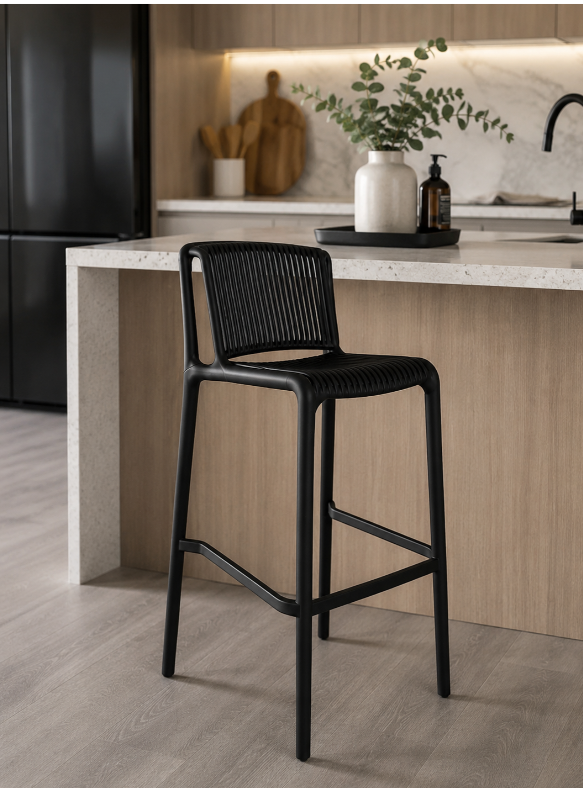 Taburete Alto Capri Negro Polipropileno Reforzado UV-1