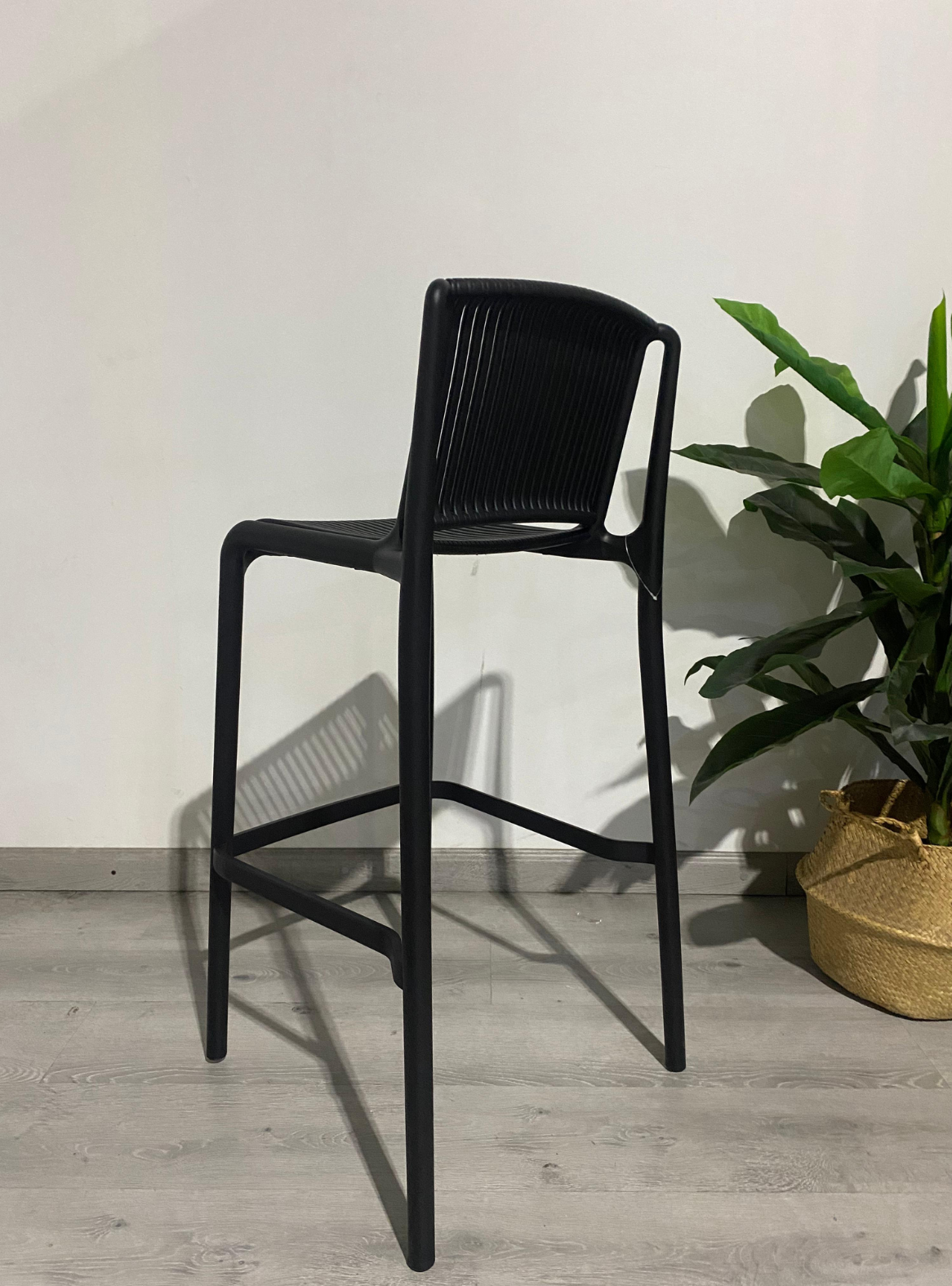 Taburete Alto Capri Negro Polipropileno Reforzado UV-3