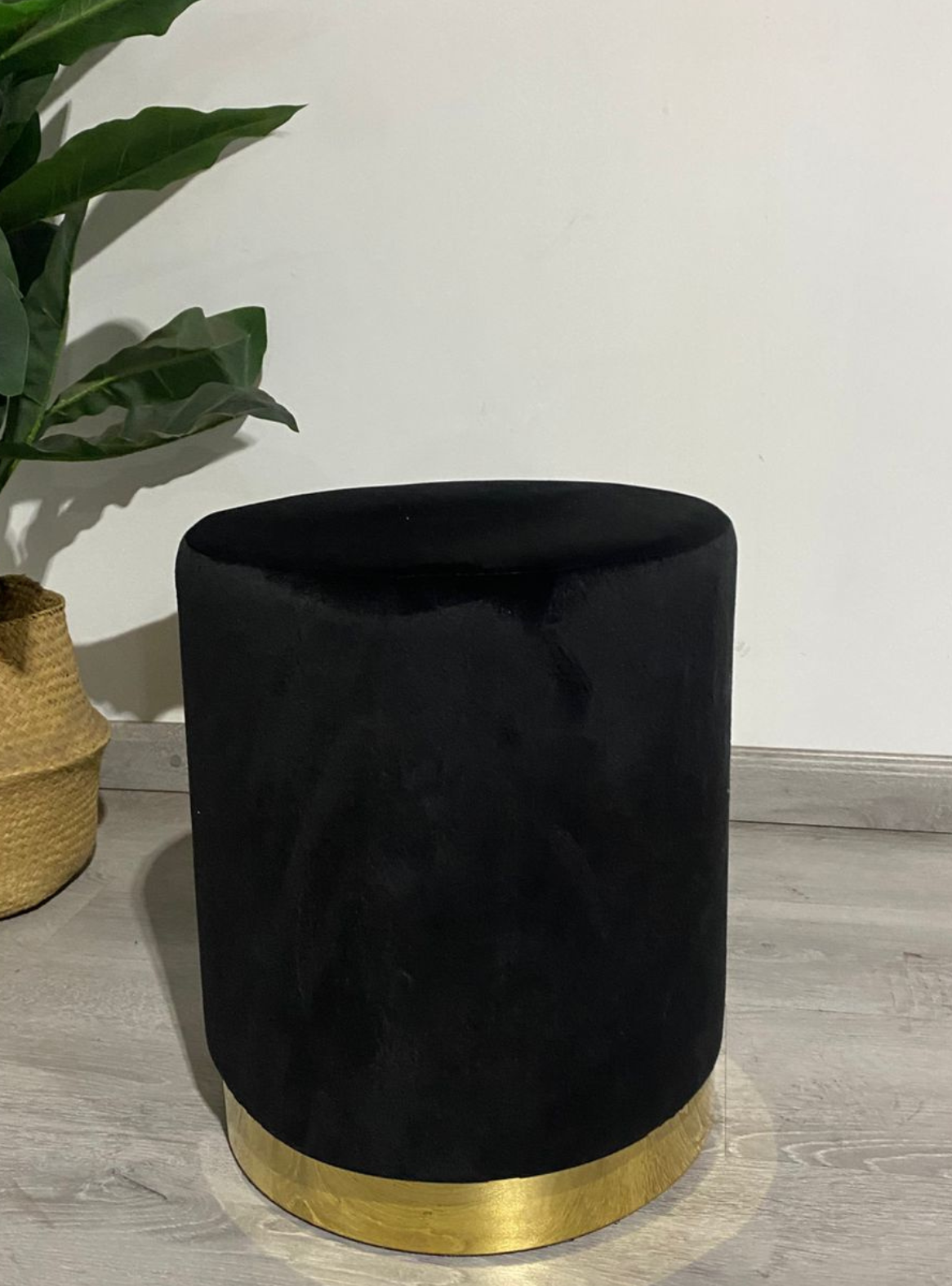 Puff Redondo Velvet con Base Dorada-5