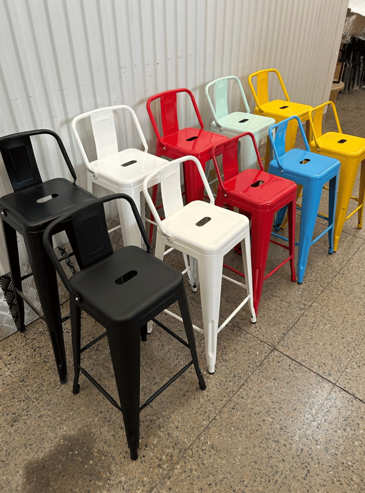 Pack 4 Taburete Tolix 66cm con Respaldo Piso Bar Industrial de Acero para quincho bar-4