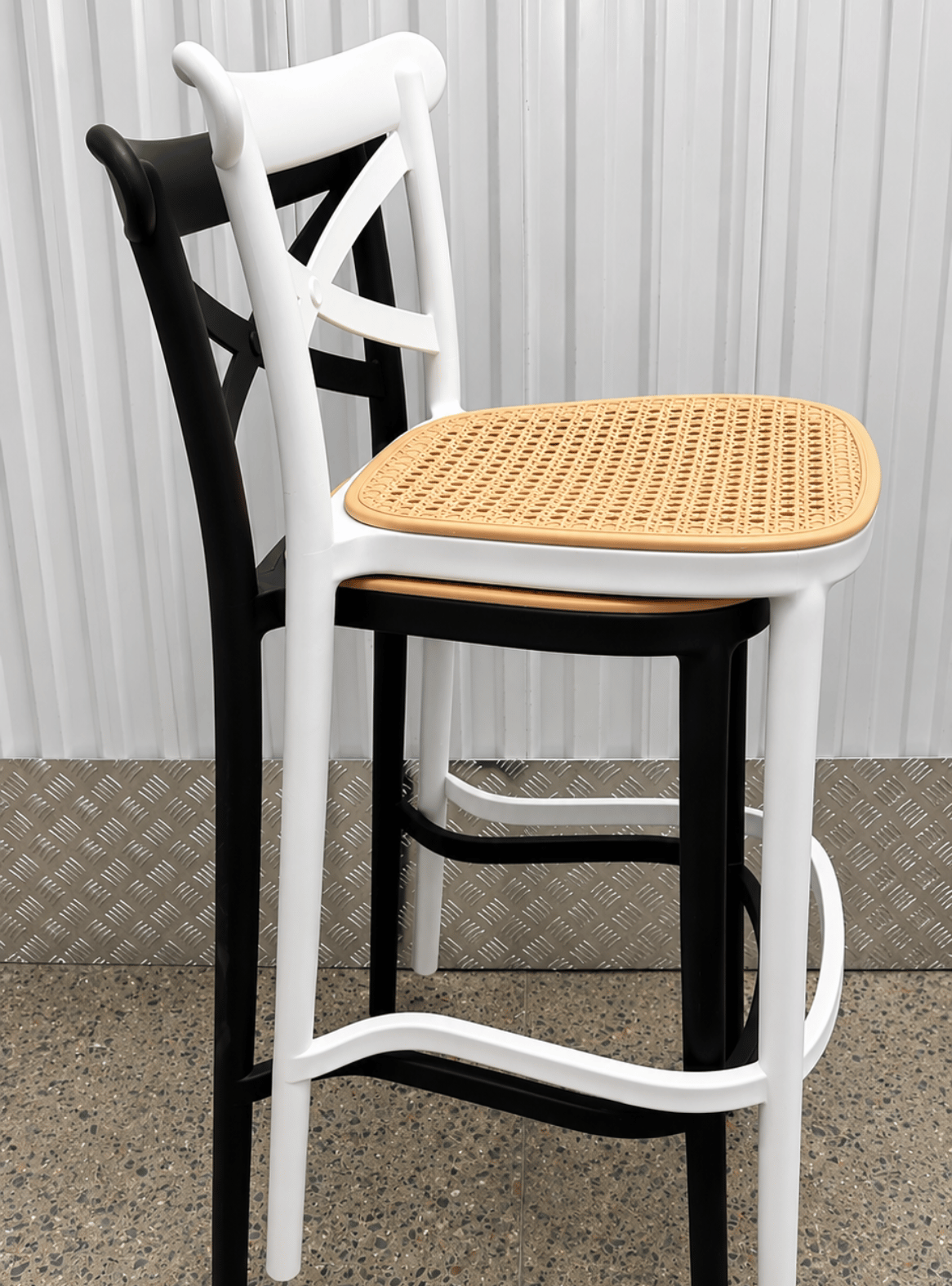 X4 Taburete Negro de 75cm para Quincho Barra Terraza Estilo Ratán Arizona-3