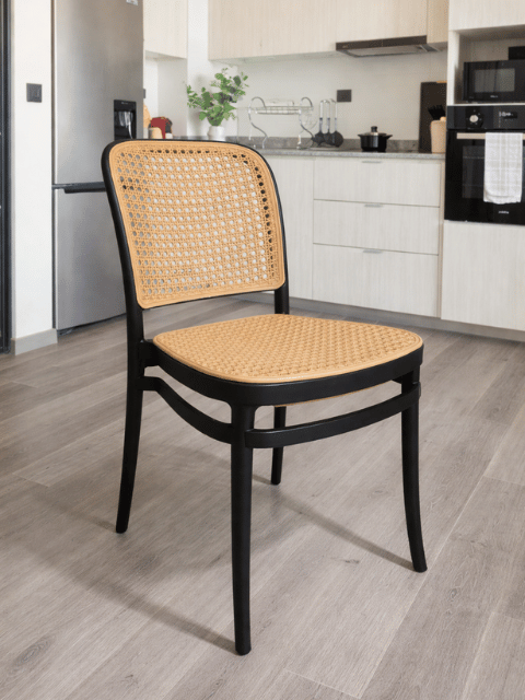 Silla de Comedor resistente a exteriores apilable Lombardia-3
