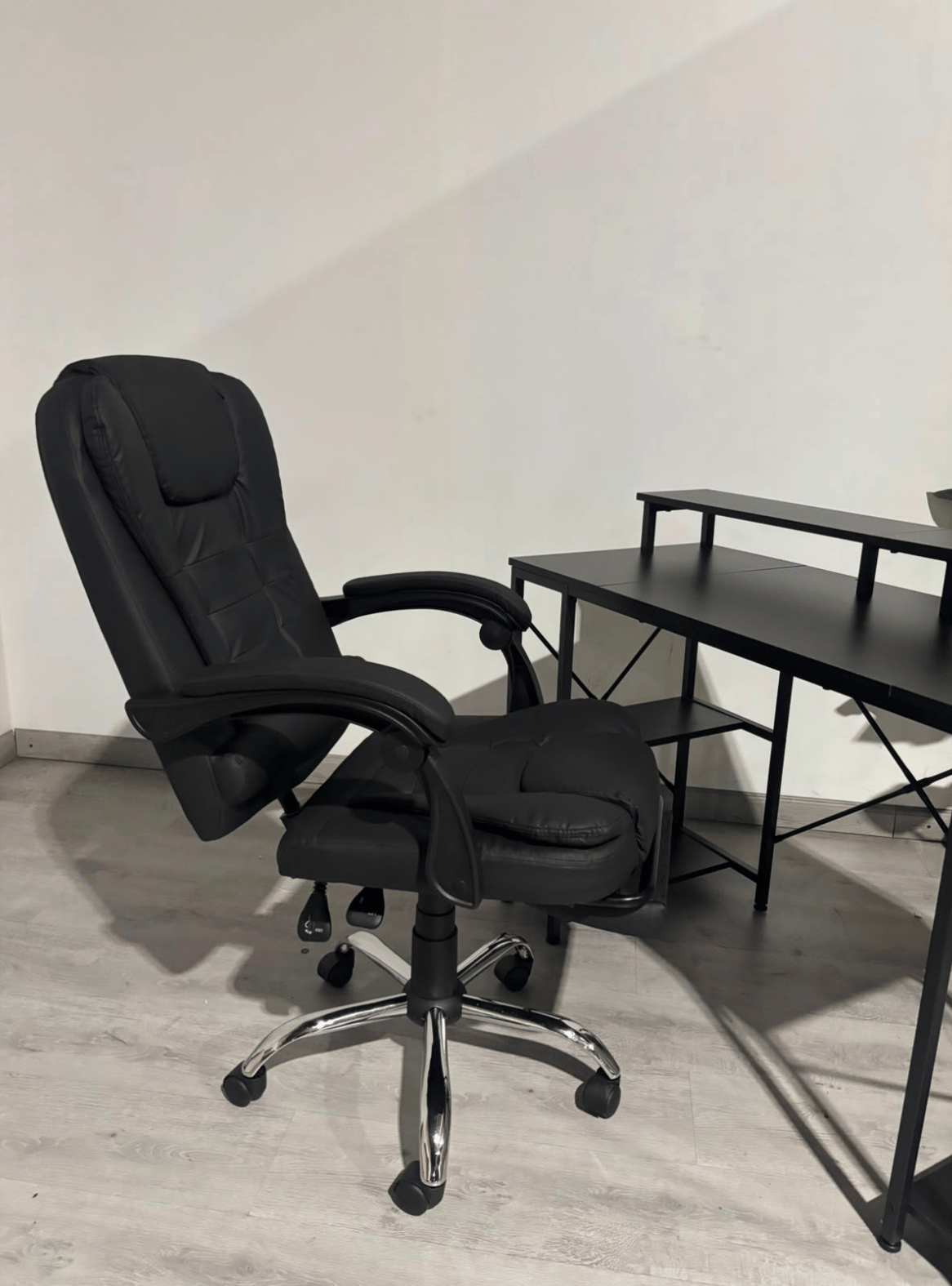 Silla de Escritorio Ergonomica Rex Ecocuero Negro Reclinable con Apoyapies-2