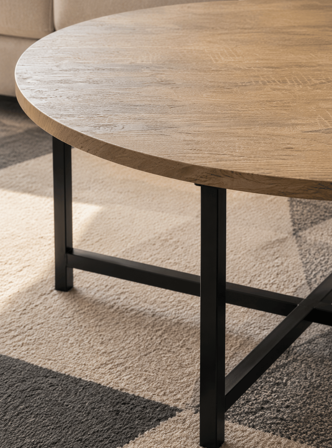 Mesa de Centro Nordica Redonda 80cm Madera clara y patas metalicas Negras Roma-3