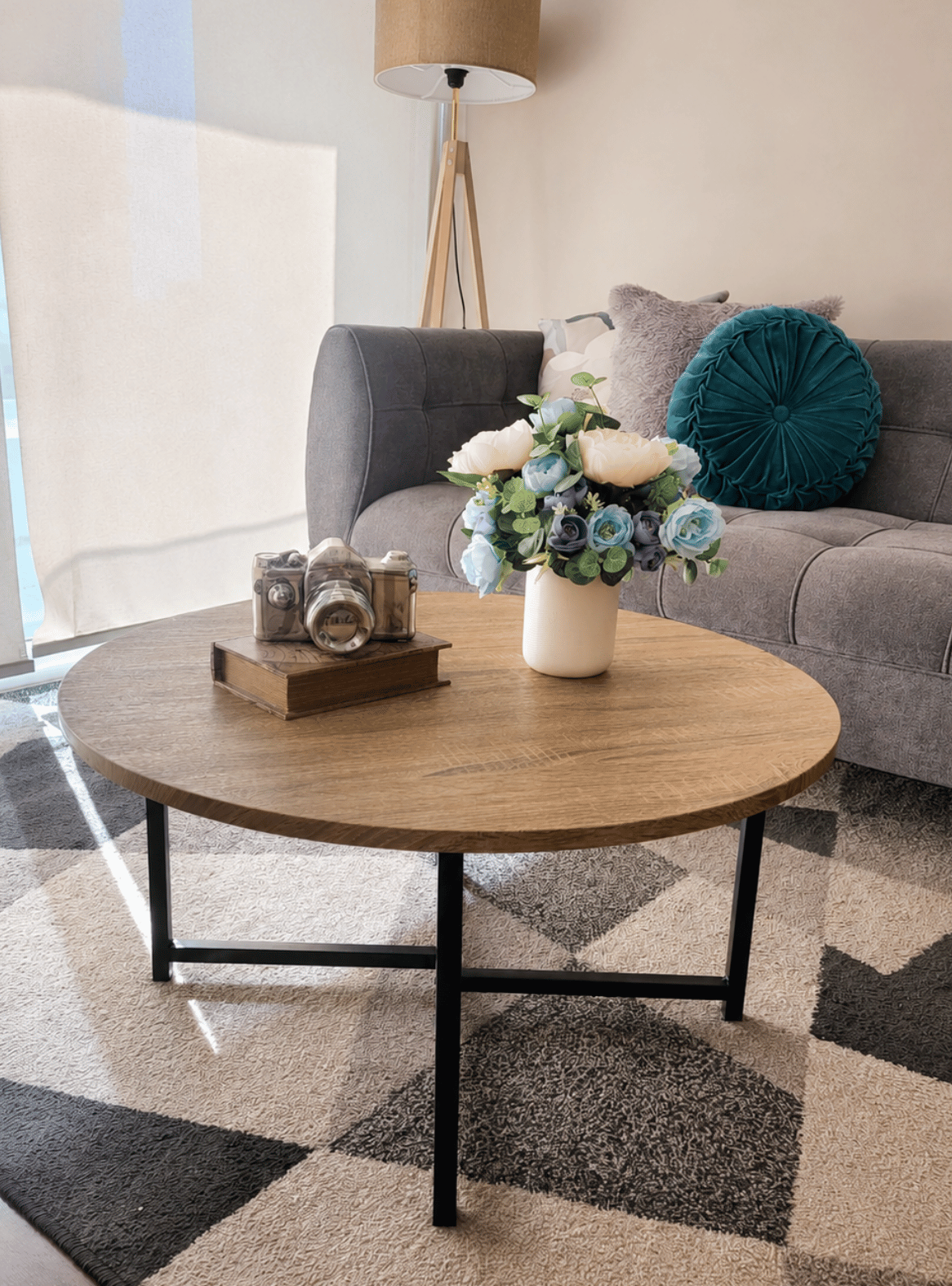 Mesa de Centro Nordica Redonda 80cm Madera clara y patas metalicas Negras Roma-4