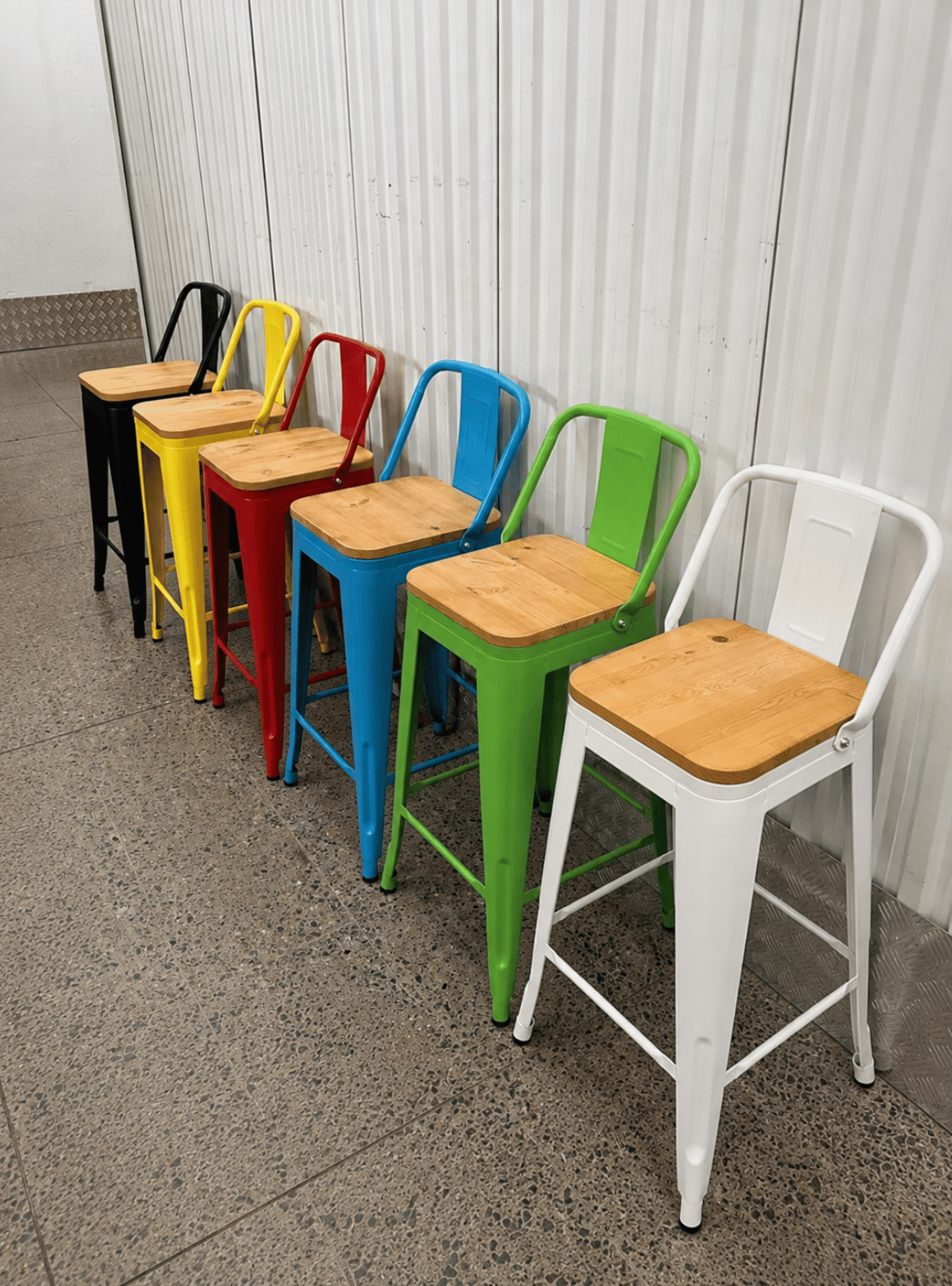 Piso Bar Taburete metalico Tolix 66cm con Respaldo y Asiento de Madera-9