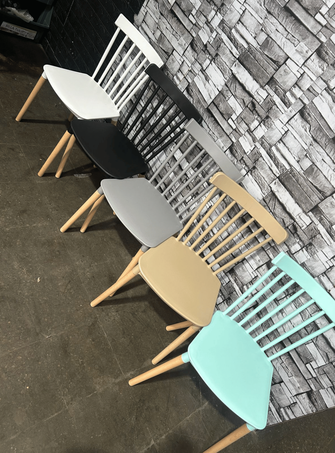 Pack 4 Sillas de Comedor Windsor Nórdica de Polipropileno con Patas de Madera-7