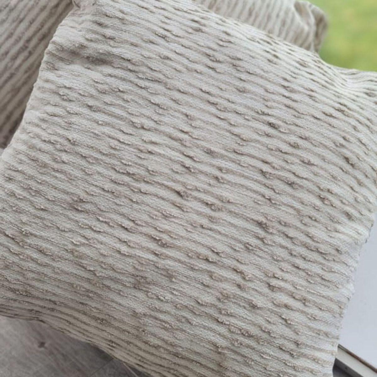Funda Cojin Detalles Café 45x42-3