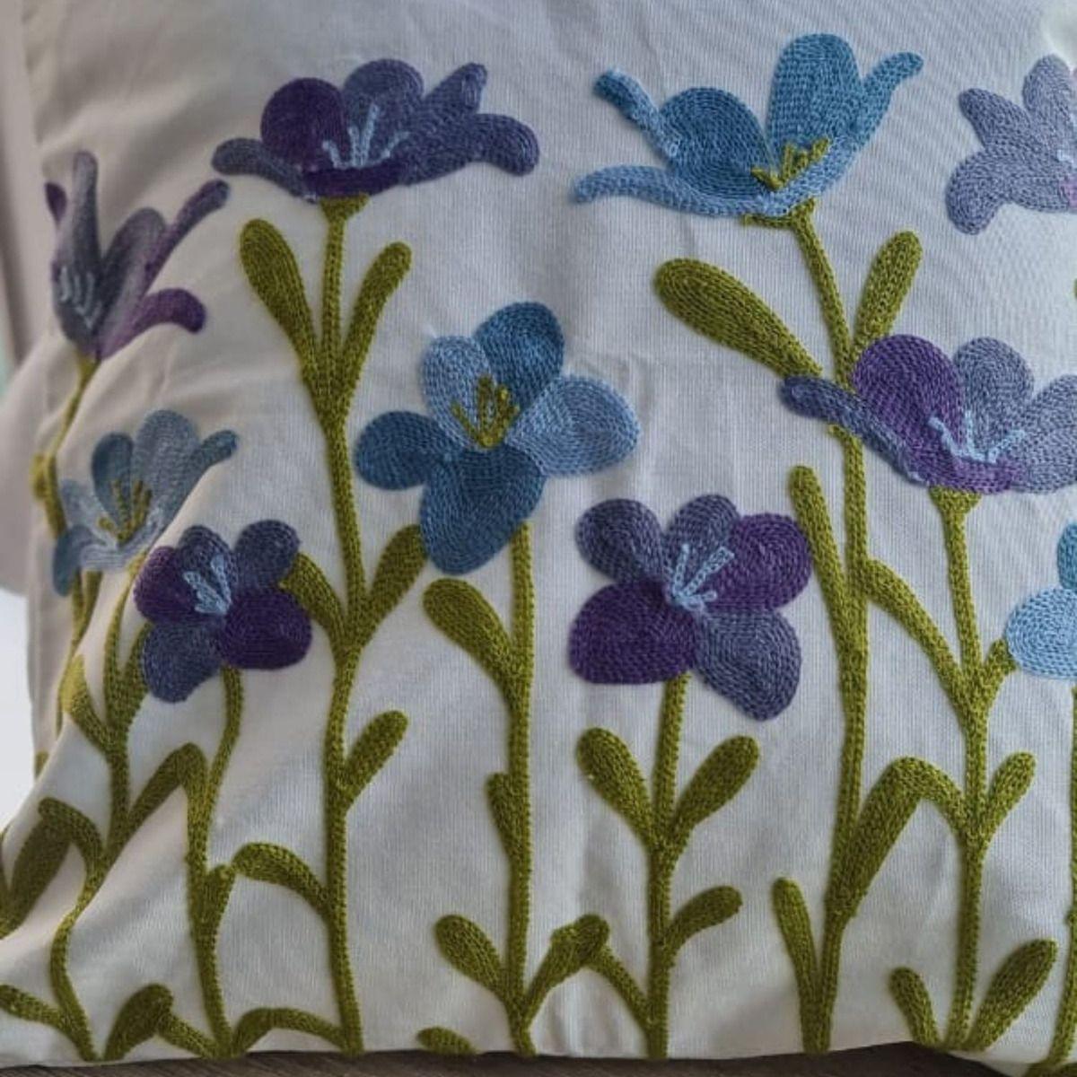 Funda Bordada Moradas Y Celeste Tuilipan 45x42-2