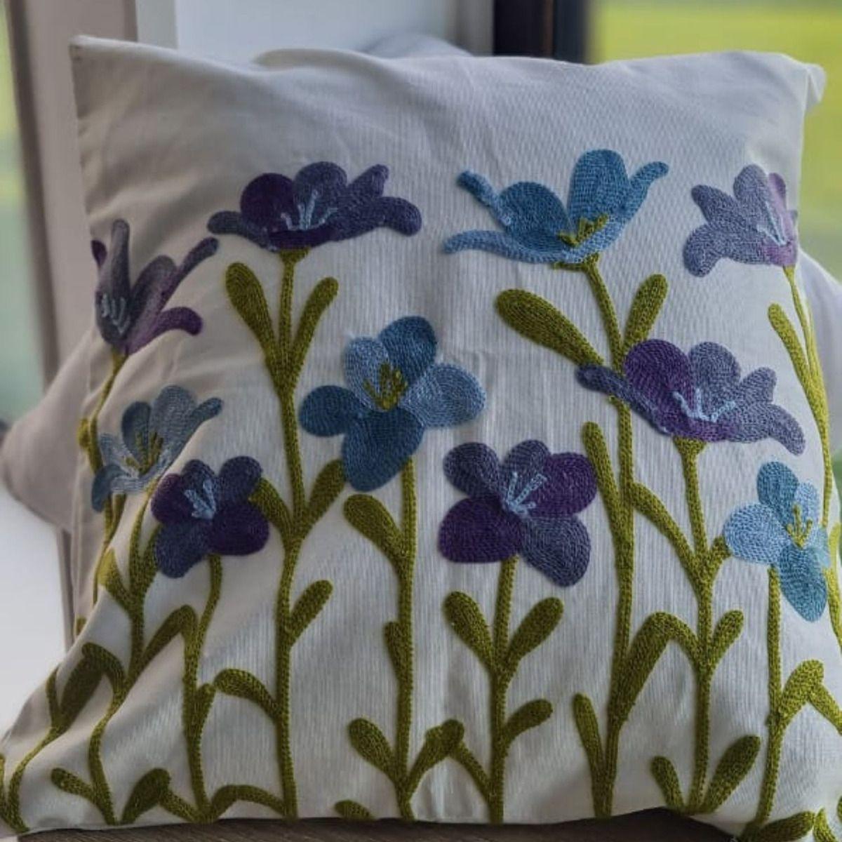 Funda Bordada Moradas Y Celeste Tuilipan 45x42-3