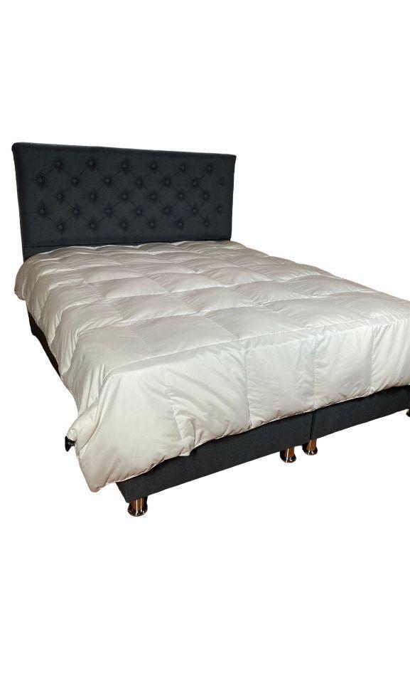 Cama 2 plazas de CUERINA con bases divididas de 20 cm de grosor respaldo Capitoné-4