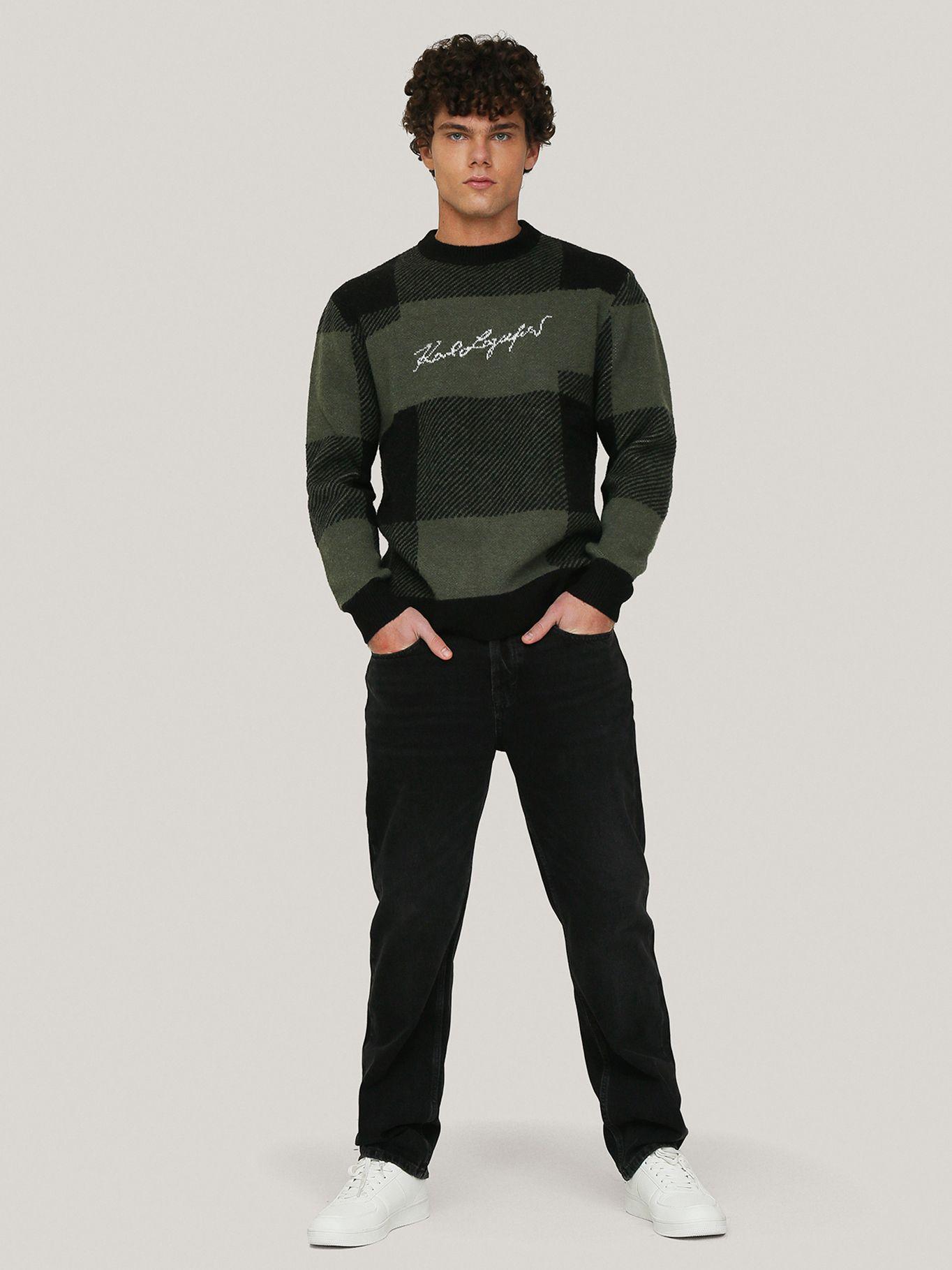 Sweater cuadros grandes con la firma de KARL Verde-1