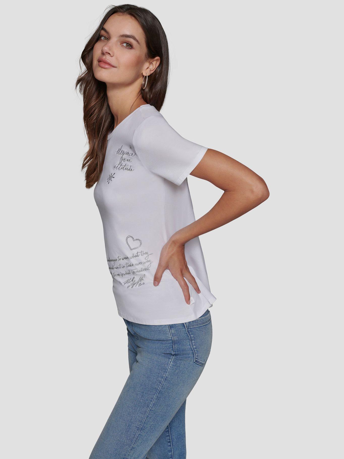 Polera con detalles de texto-2