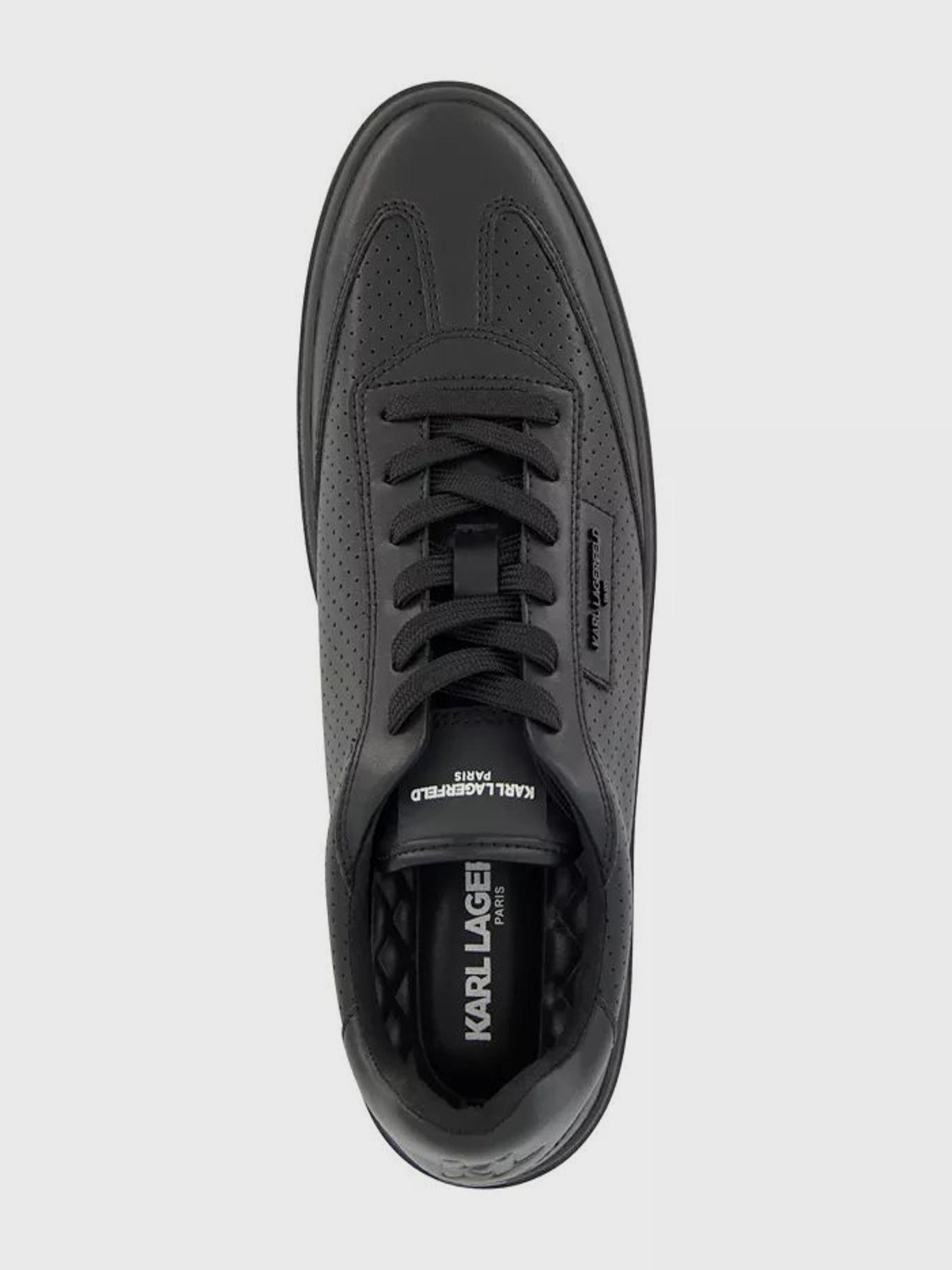Zapatillas con diseño perforado-3