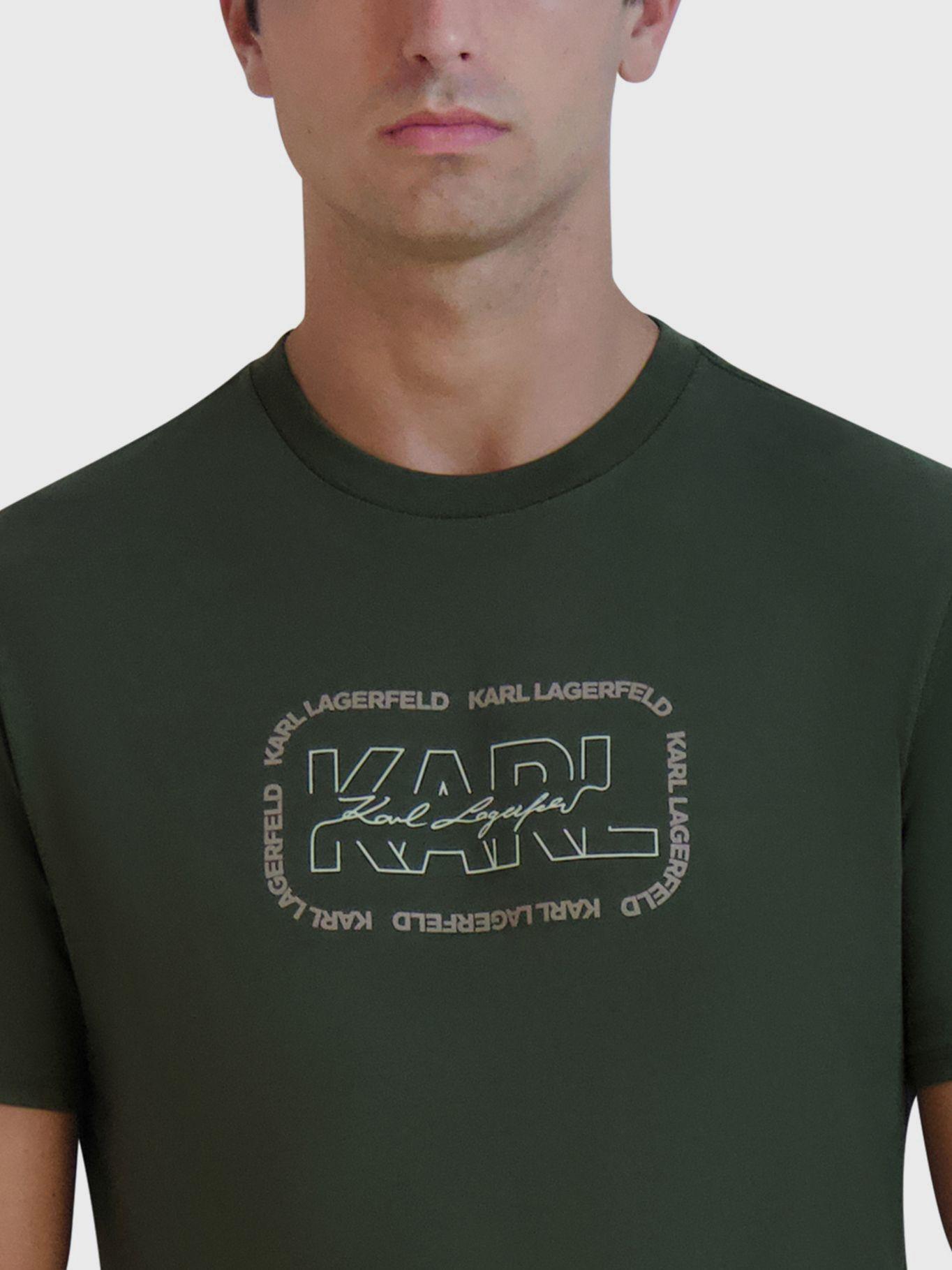 Polera con logo cuadrado delineado-4