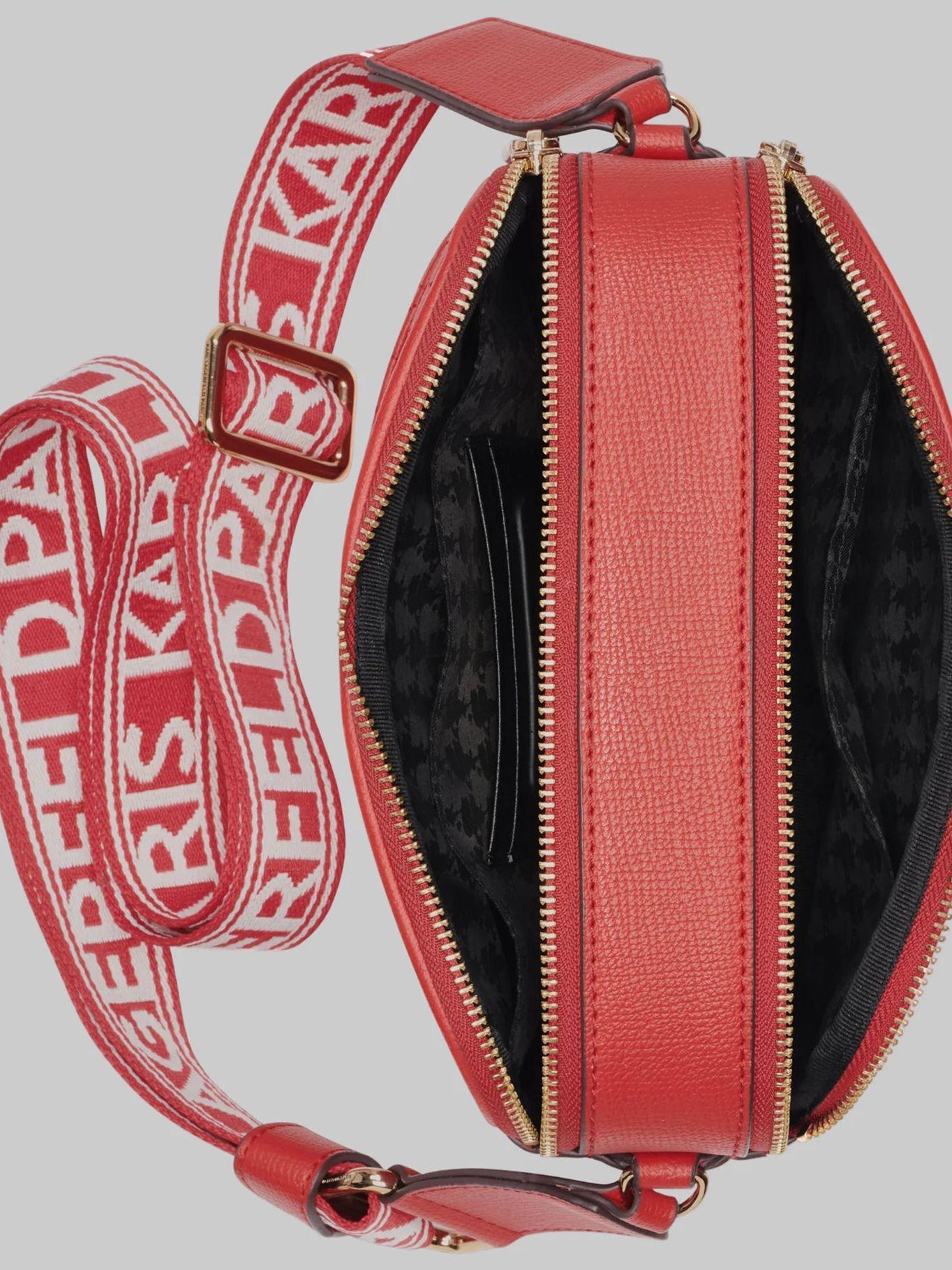 Cartera bandolera Maybelle con pines metálicos Rojo-3