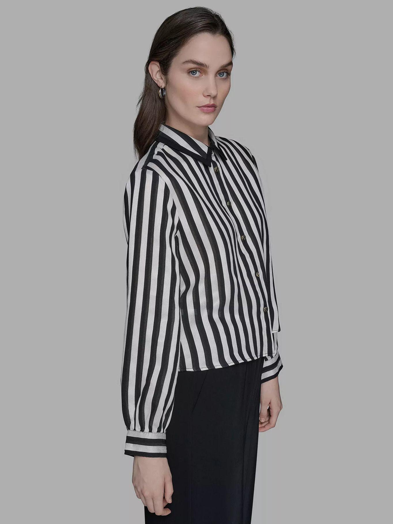 Camisa patrón rayas y bolsillos frontales Negro-3