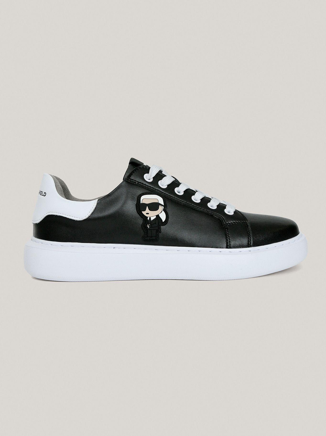 Zapatillas con parche de KARL-4