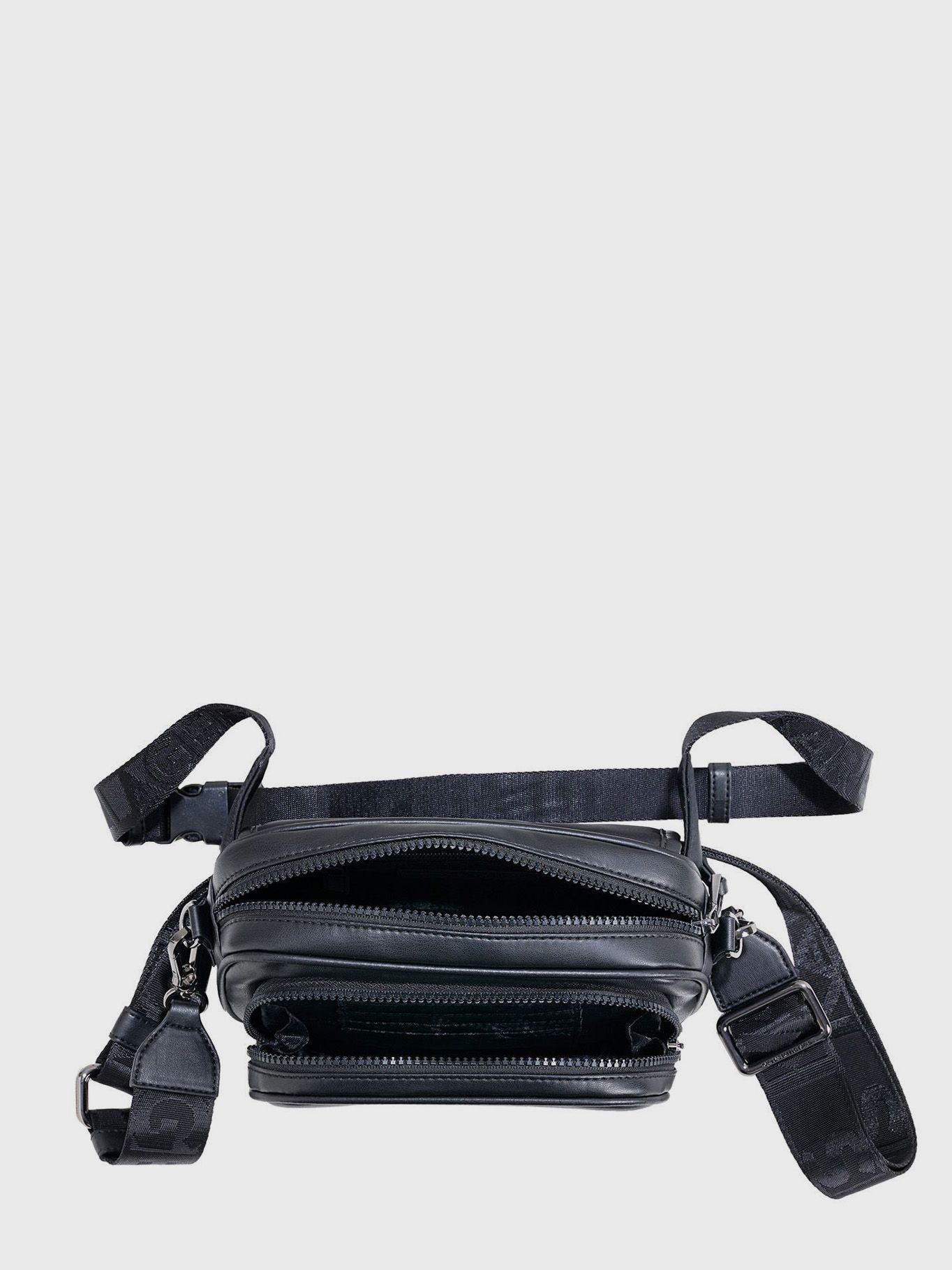 Cartera con logo metálico -Voyage Negro Karl Lagerfeld-3