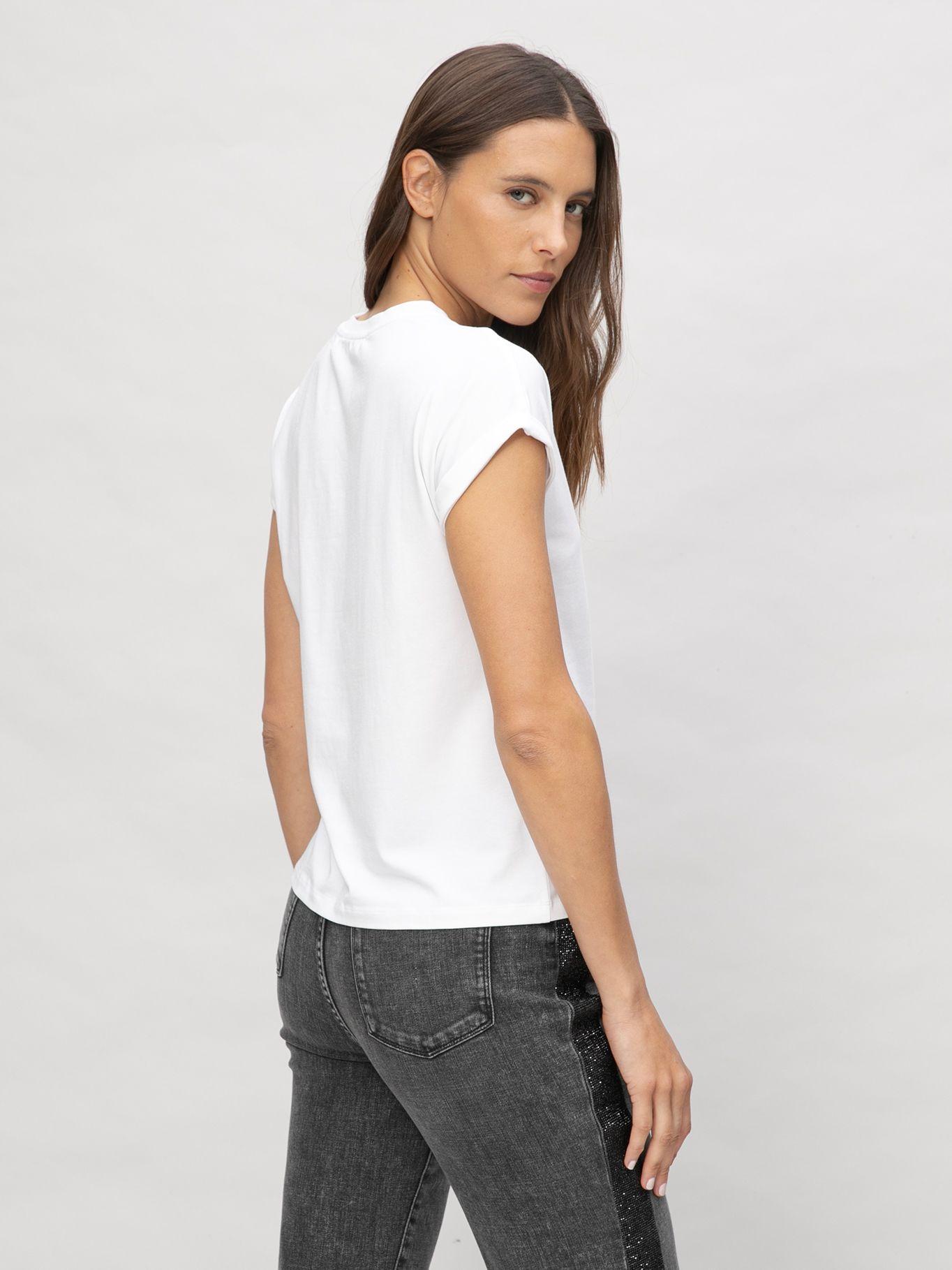 Polera sin mangas con estampado de Karl Blanco Karl-2