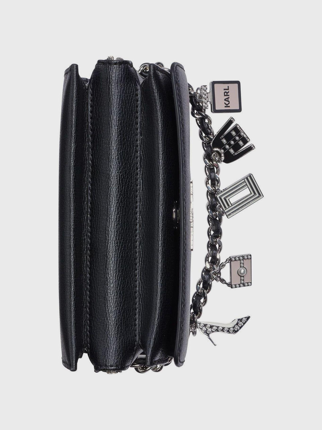 Cartera cruzada con cadena de dijes - Lourdes Negra-3