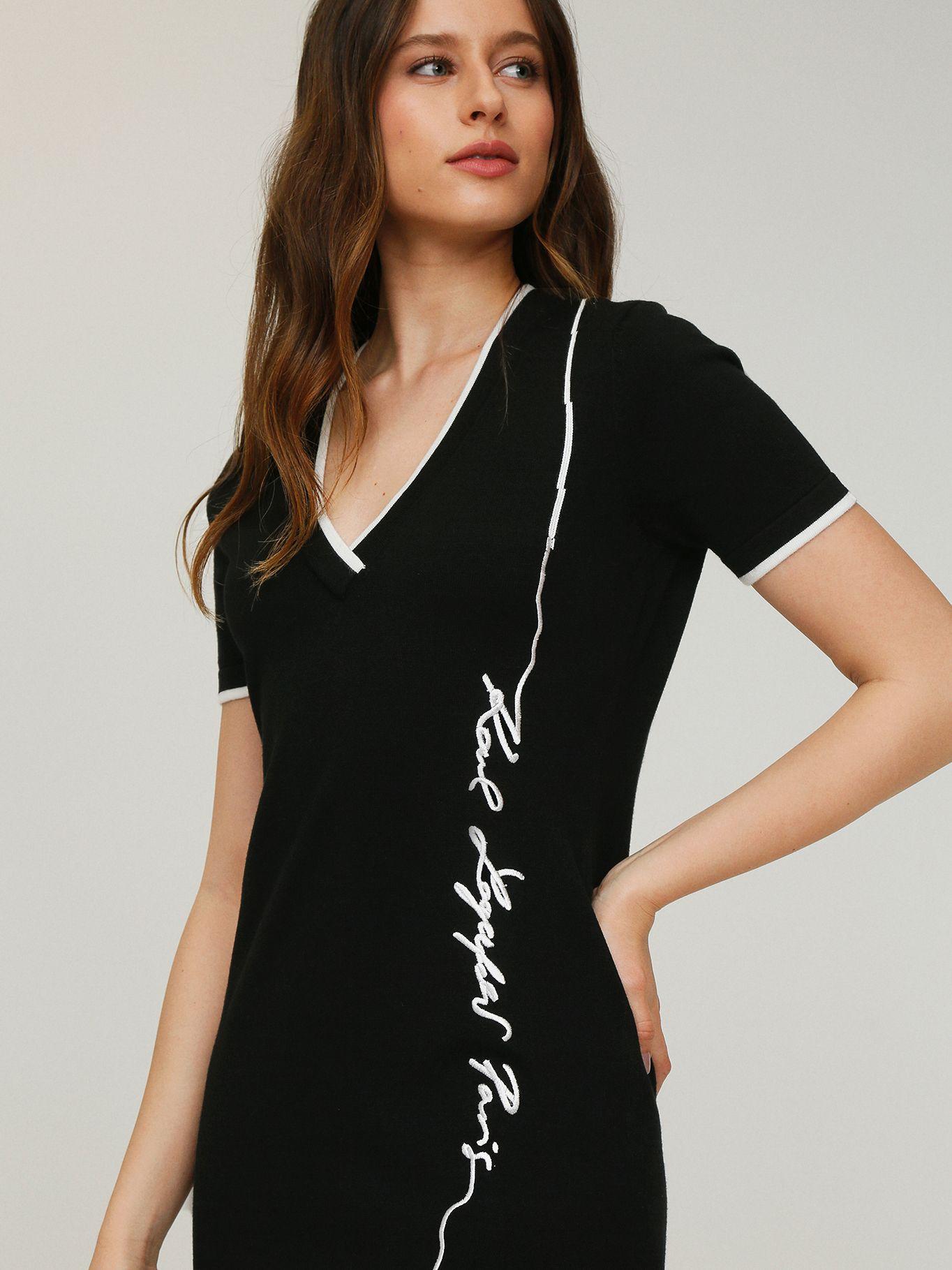 Vestido slim con cuello en v-4