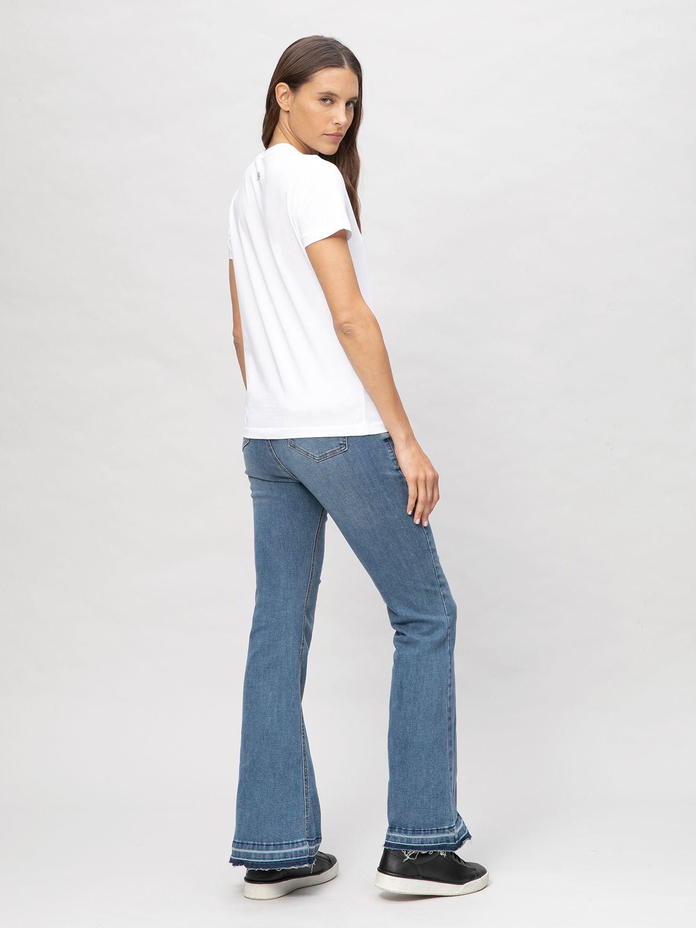 Polera gráfico la Torre Eiffel detalle pedrería Blanco-2