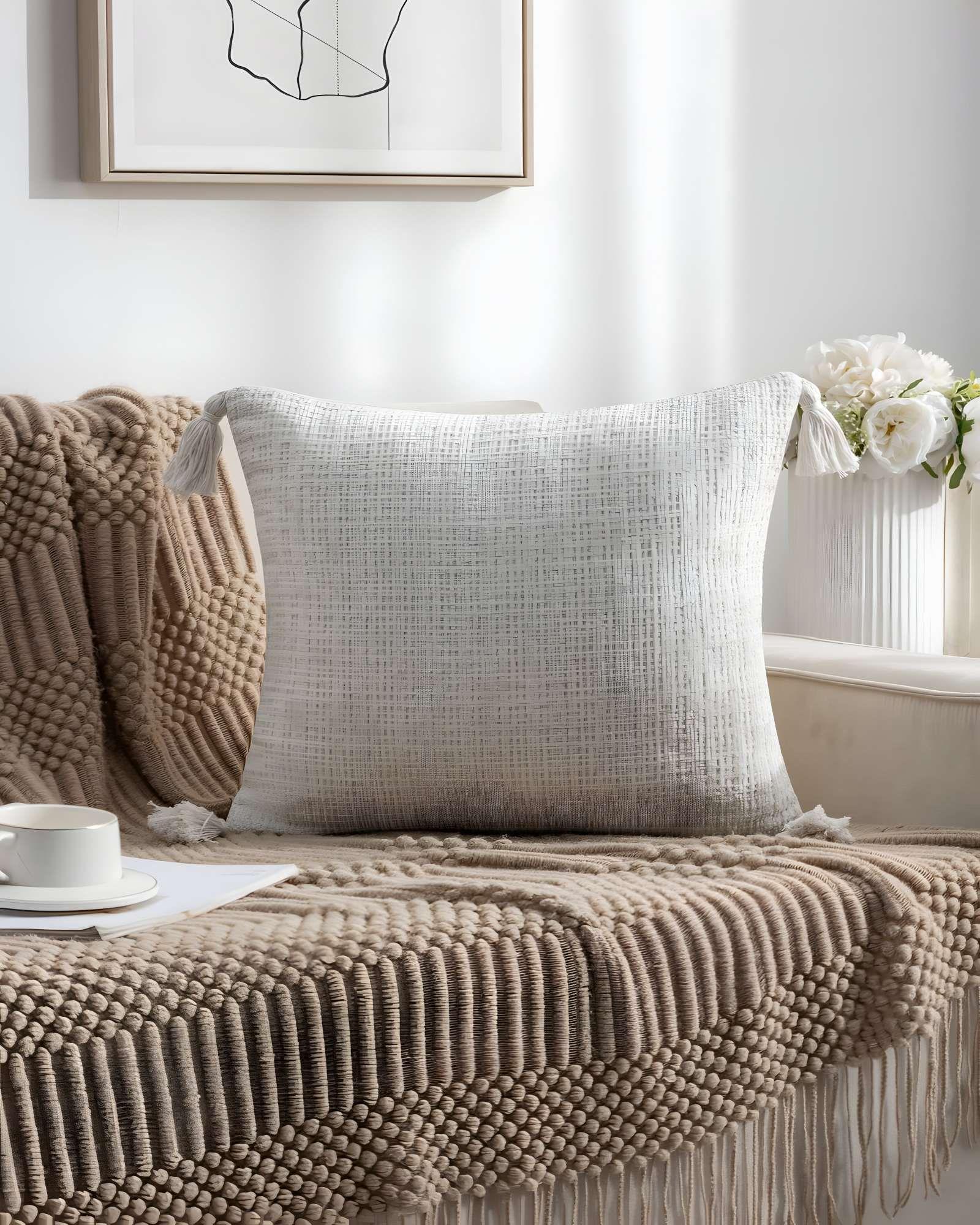 PACK DE 2 FUNDAS DE COJIN CHENILLE CON BORLAS 45X45 BLANCO-3