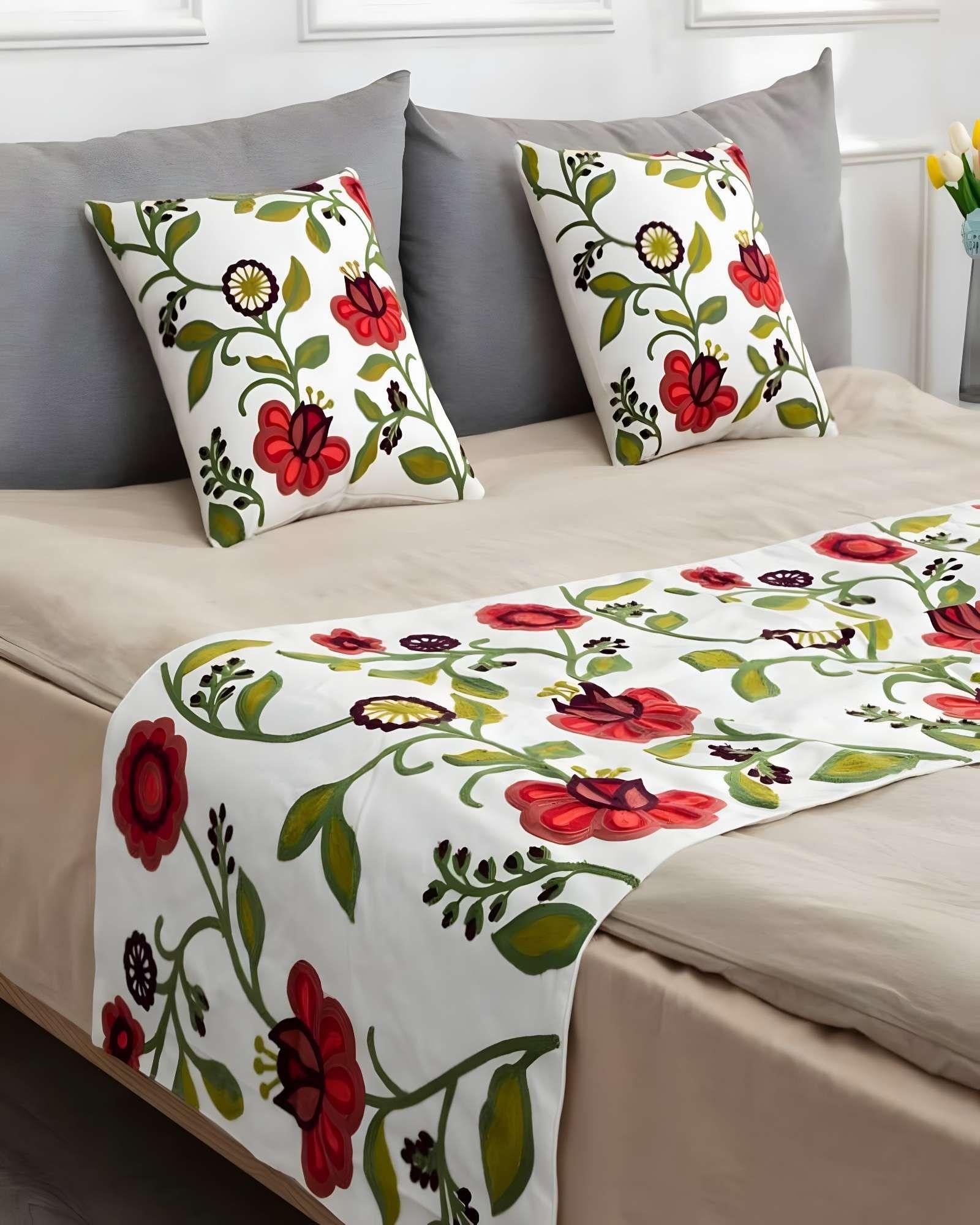 SET DE PIECERA BORDADA CON DOS FUNDAS BLANCO 10-2