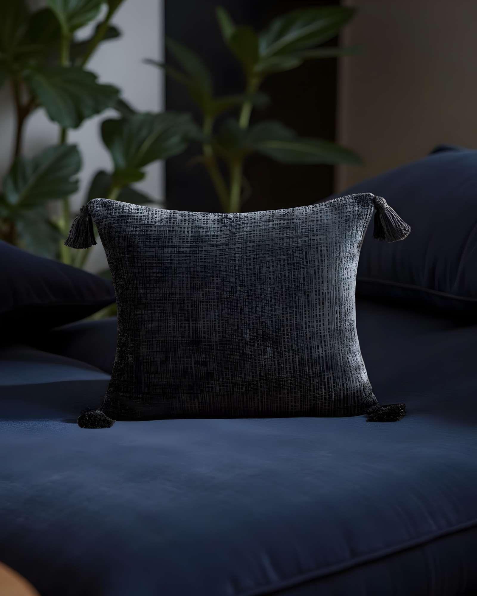 PACK DE 4 FUNDAS DE COJIN CHENILLE CON BORLAS 45X45 GRIS-3