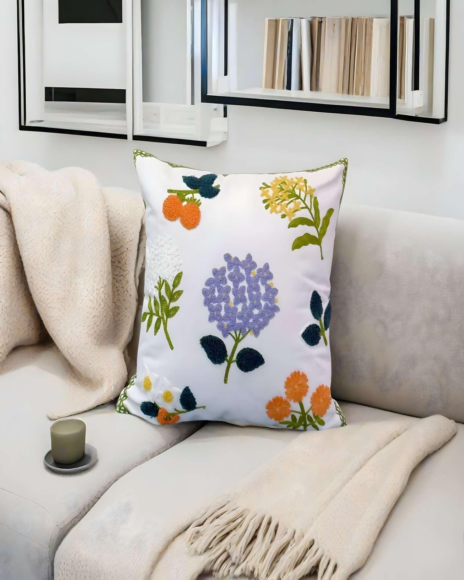 SET DE 2 FUNDAS DE COJIN BORDADAS 45X45CM BLANCO 10-3