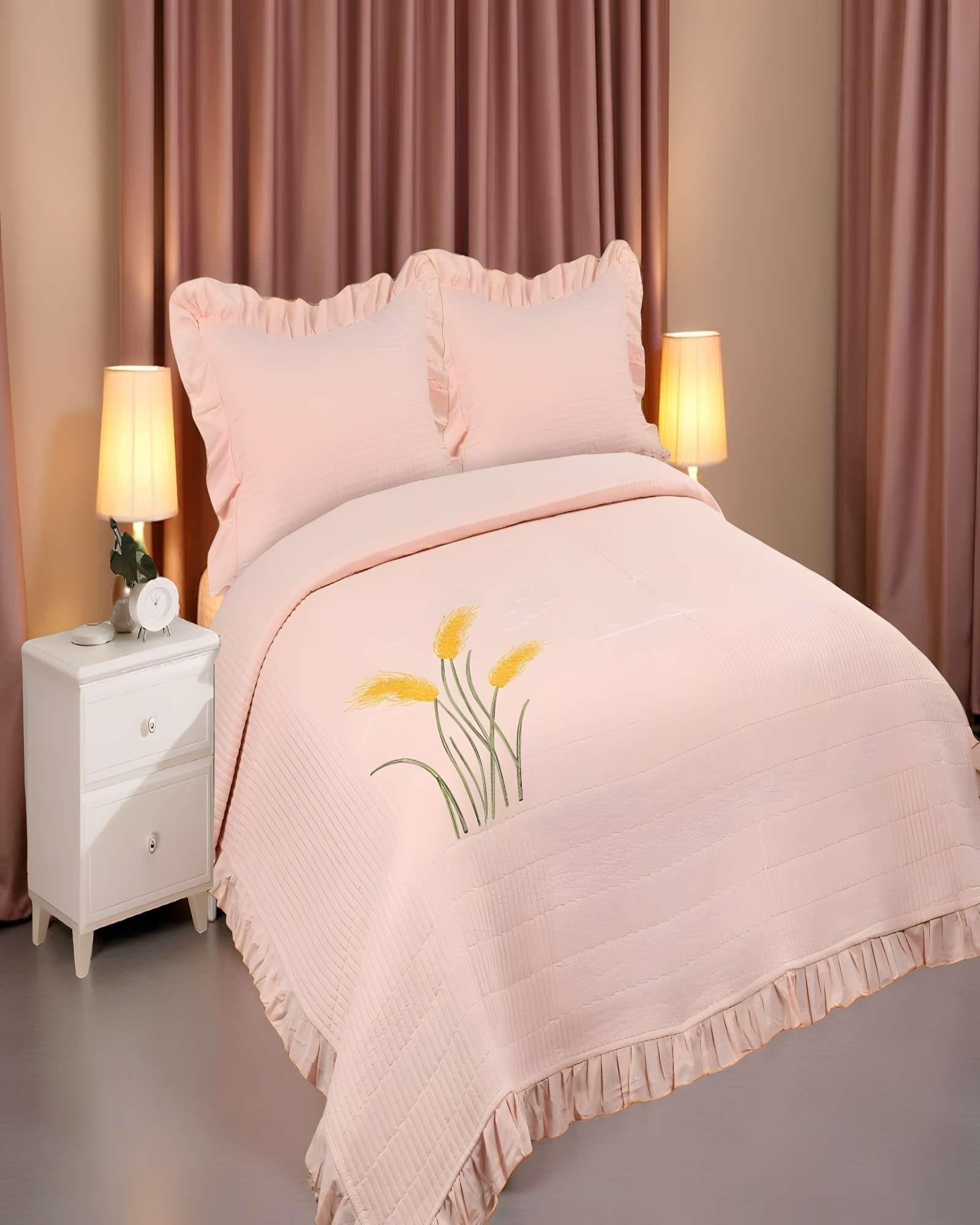 QUILT CUBRECAMA DE VERANO CON FLORES BORDADAS 2 PLAZAS BEIGE 2-2